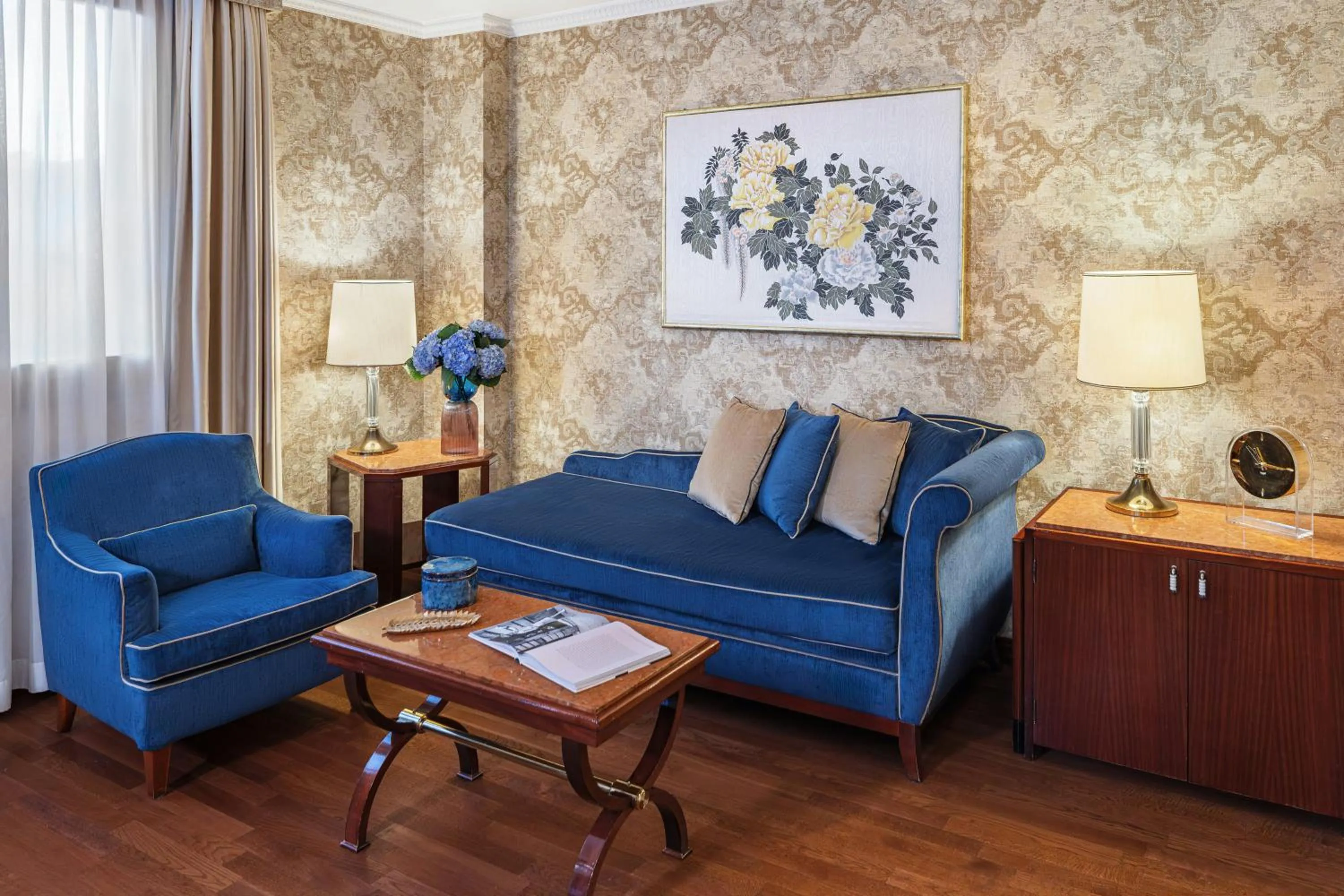 Photo of the whole room in Starhotels Du Parc