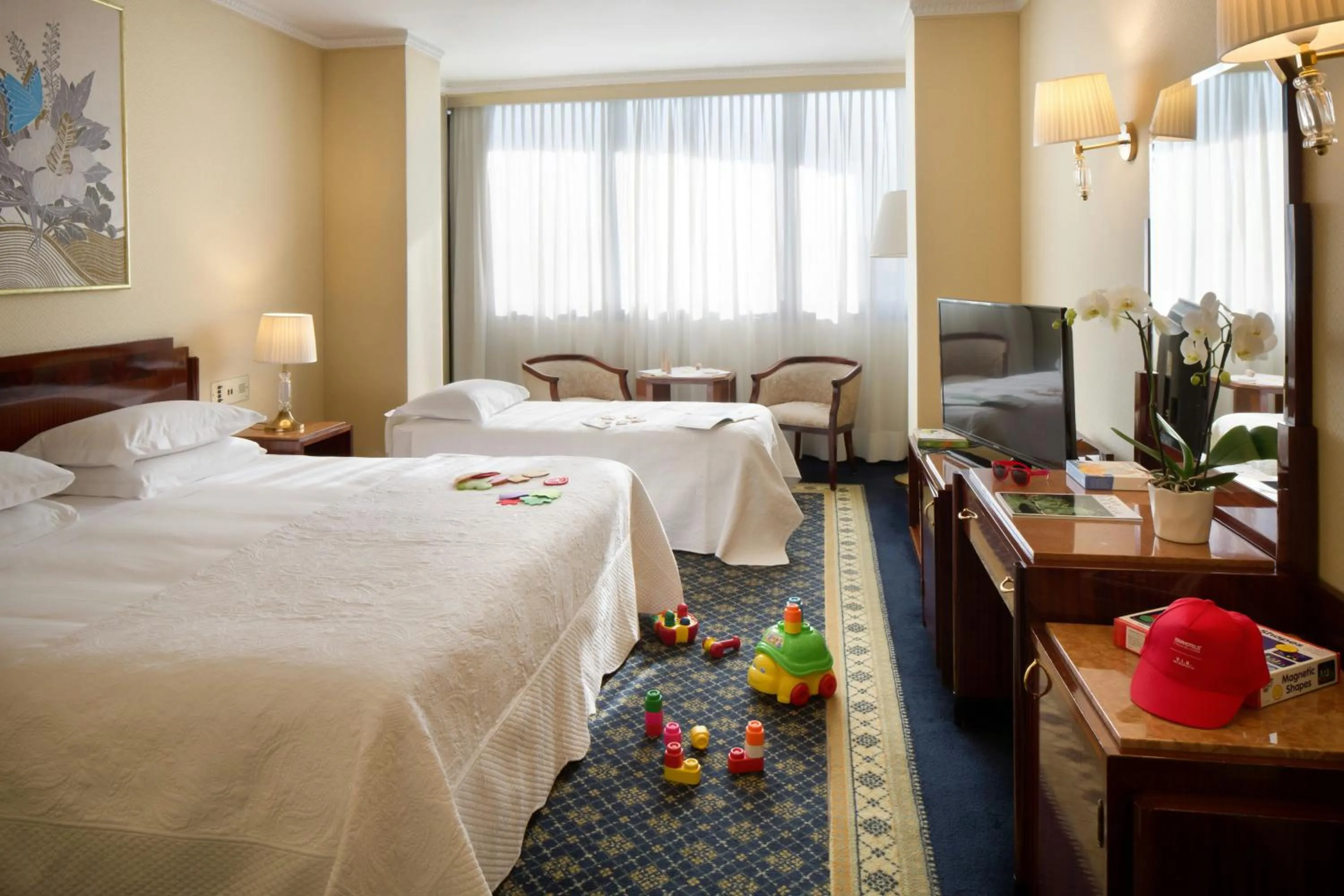 Photo of the whole room, Bed in Starhotels Du Parc