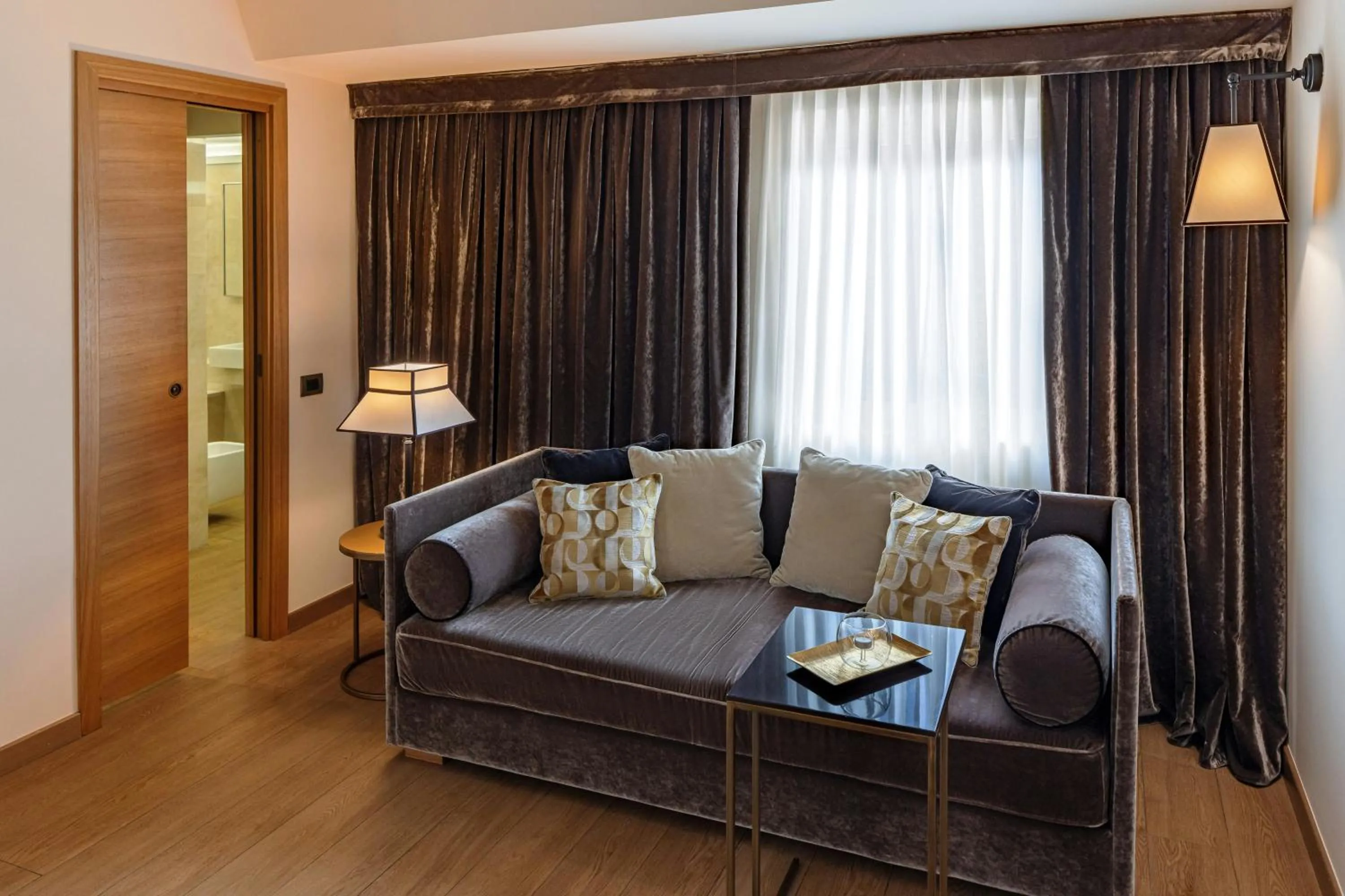 Photo of the whole room in Starhotels Metropole