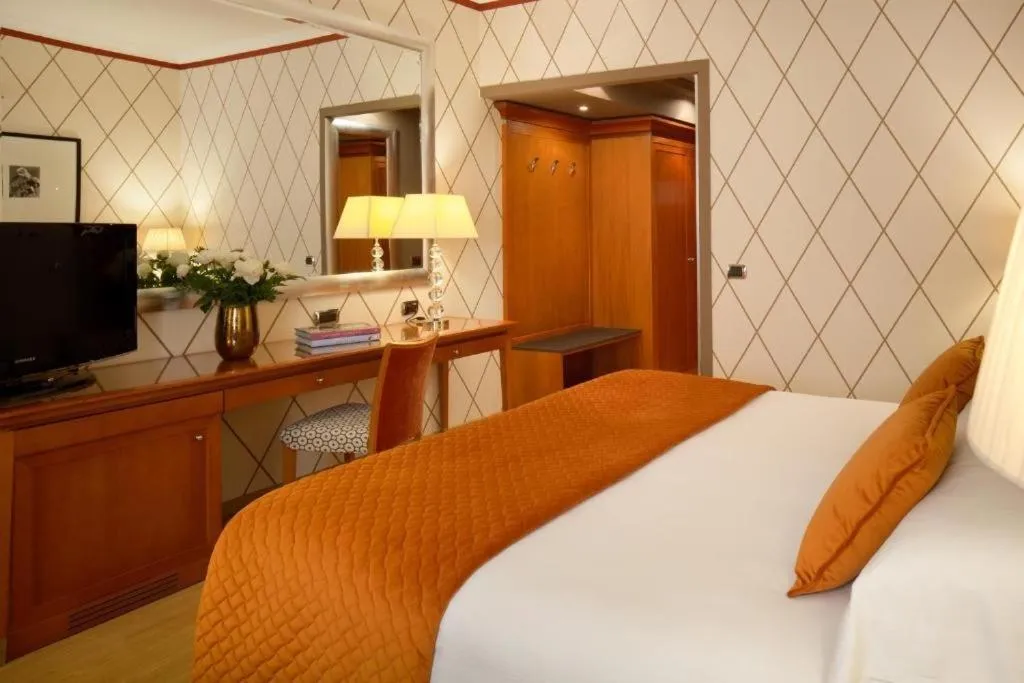 Bedroom, Bed in Starhotels Metropole