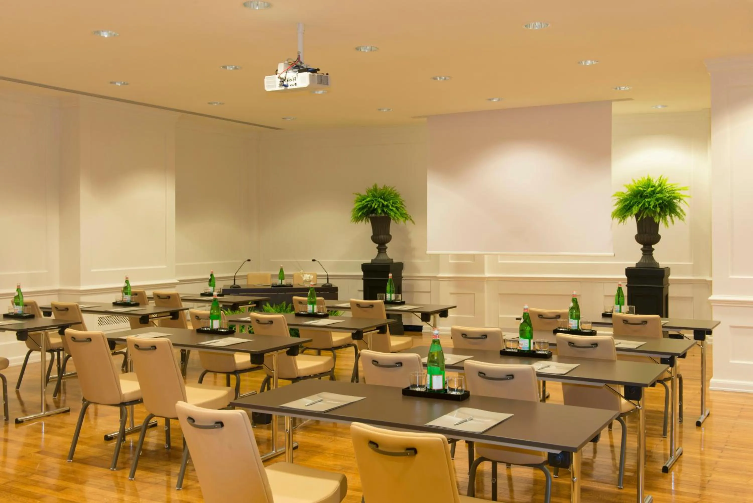 Meeting/conference room in Starhotels Michelangelo Rome