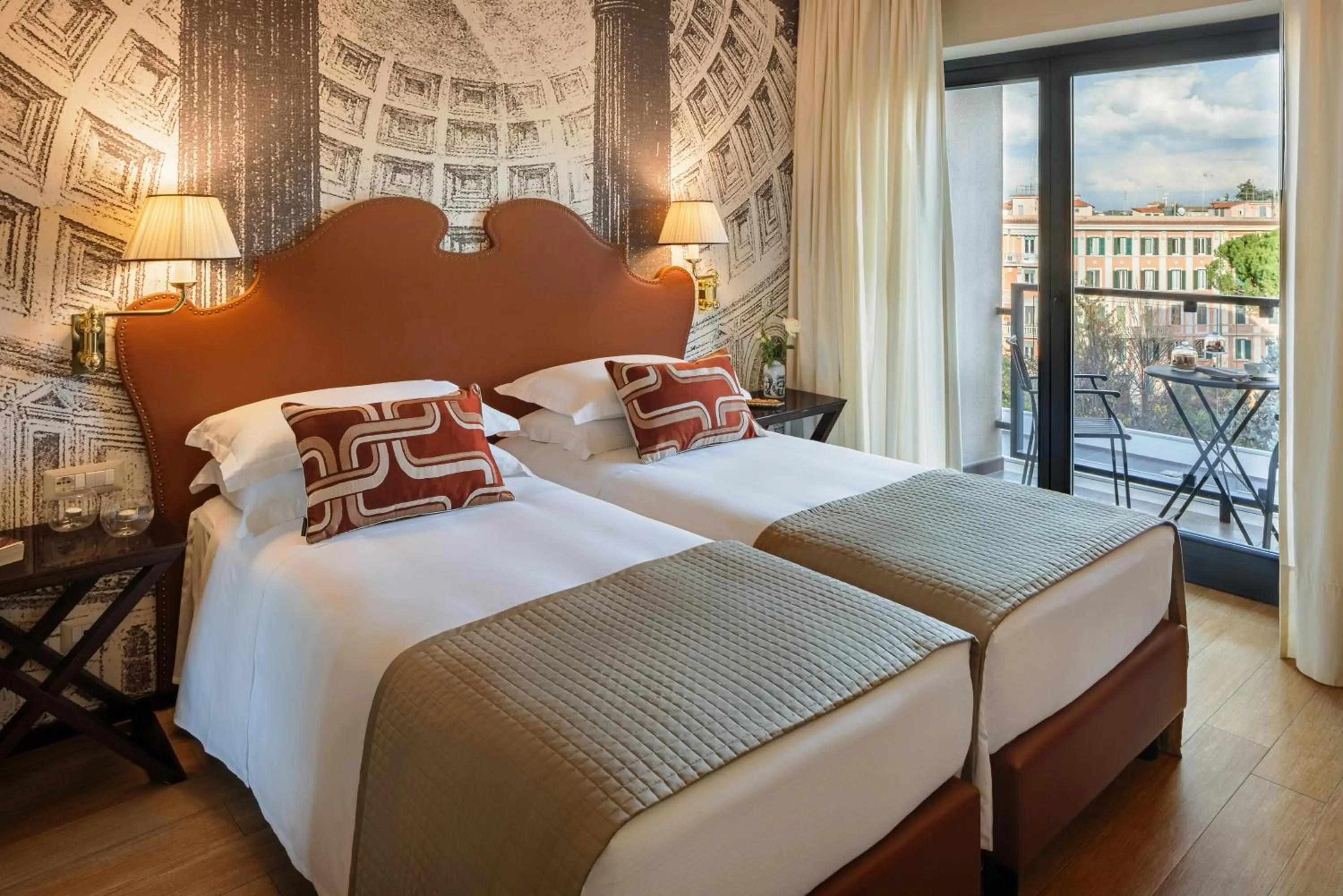 Balcony/Terrace, Bed in Starhotels Michelangelo Rome