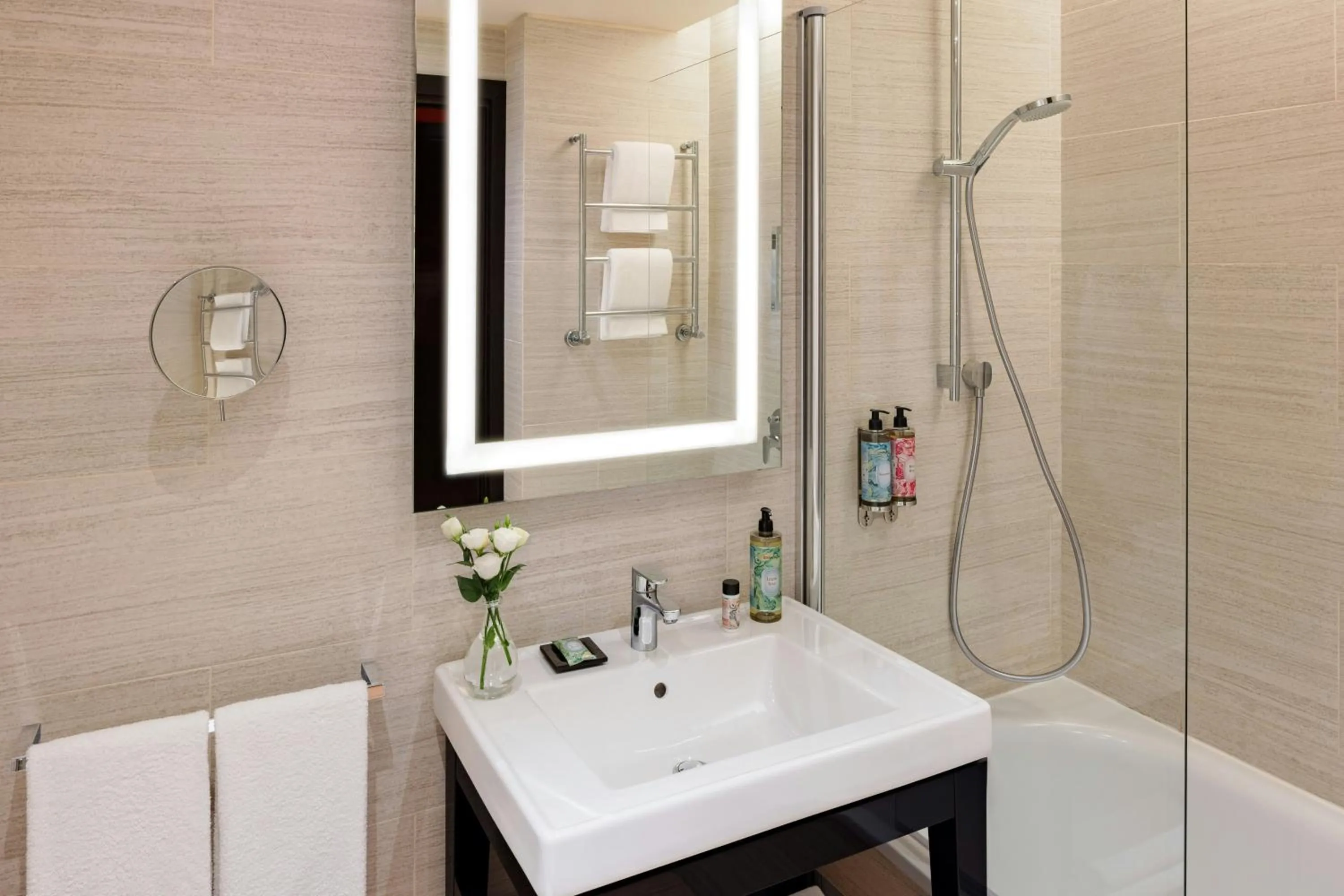 Bathroom in Starhotels Michelangelo Rome