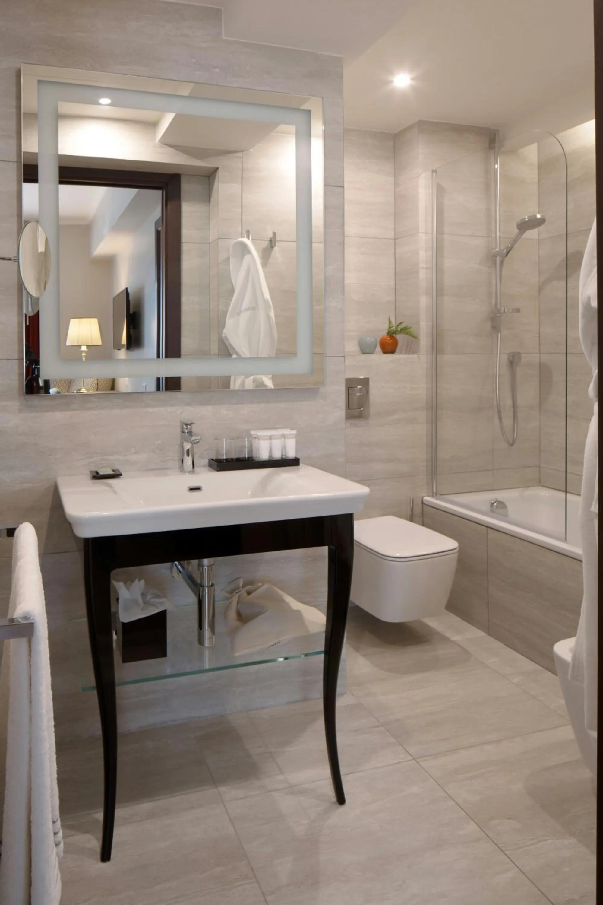 Bathroom in Starhotels Michelangelo Rome