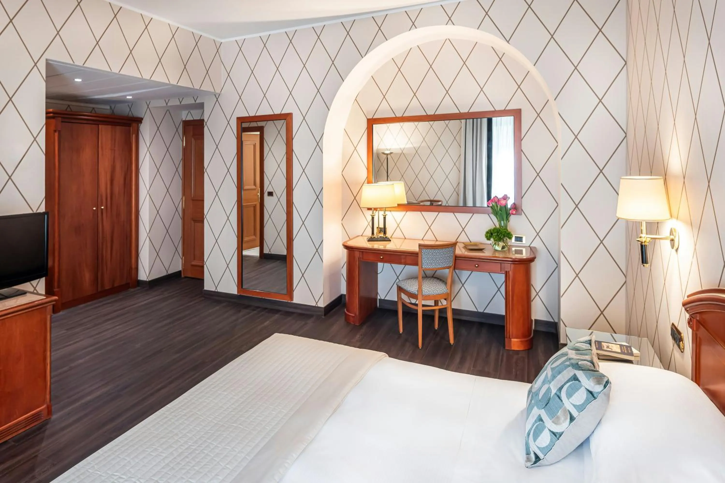 Photo of the whole room, Bed in Starhotels Majestic