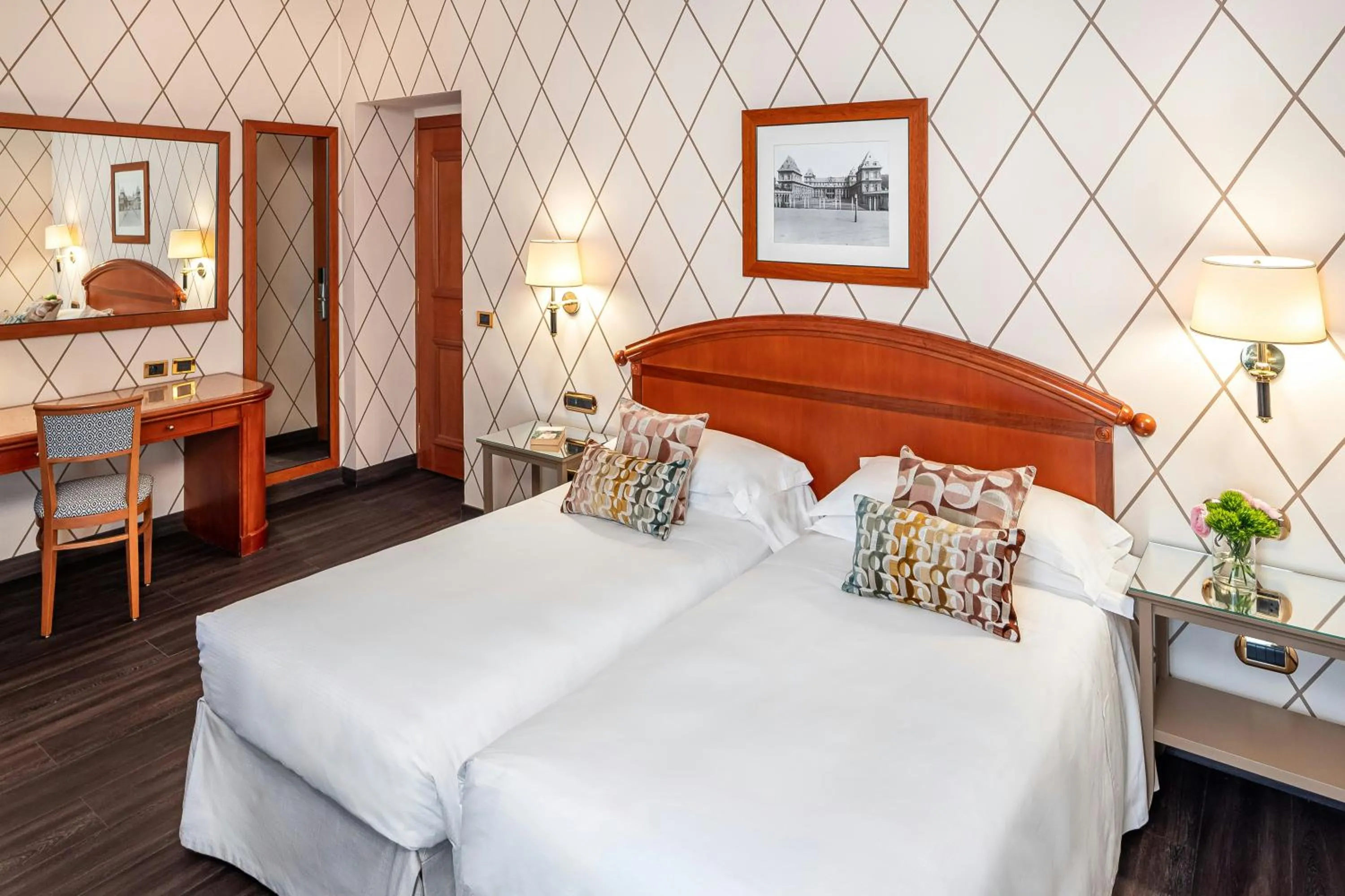 Bedroom, Bed in Starhotels Majestic