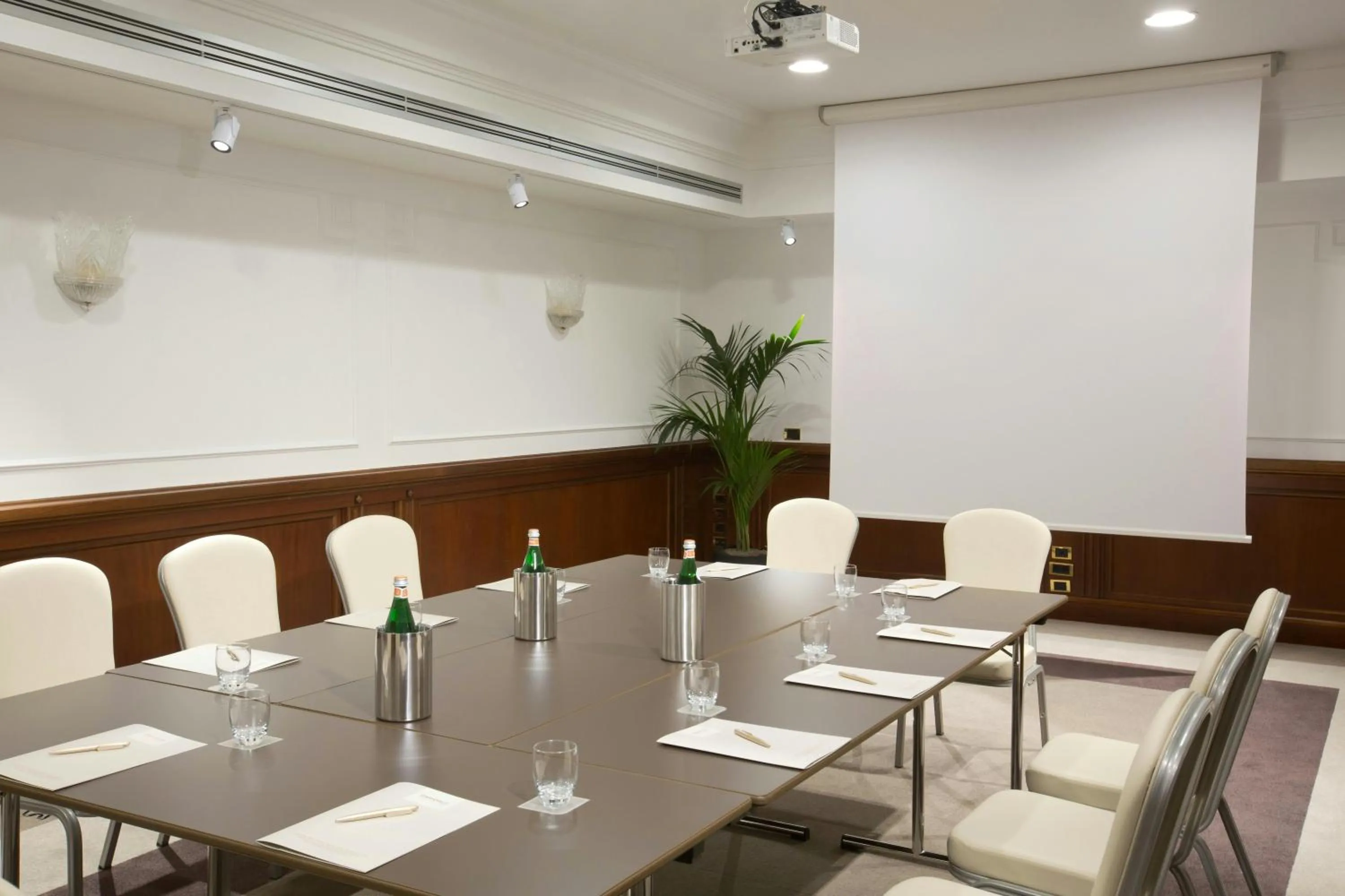 Meeting/conference room in Starhotels Majestic