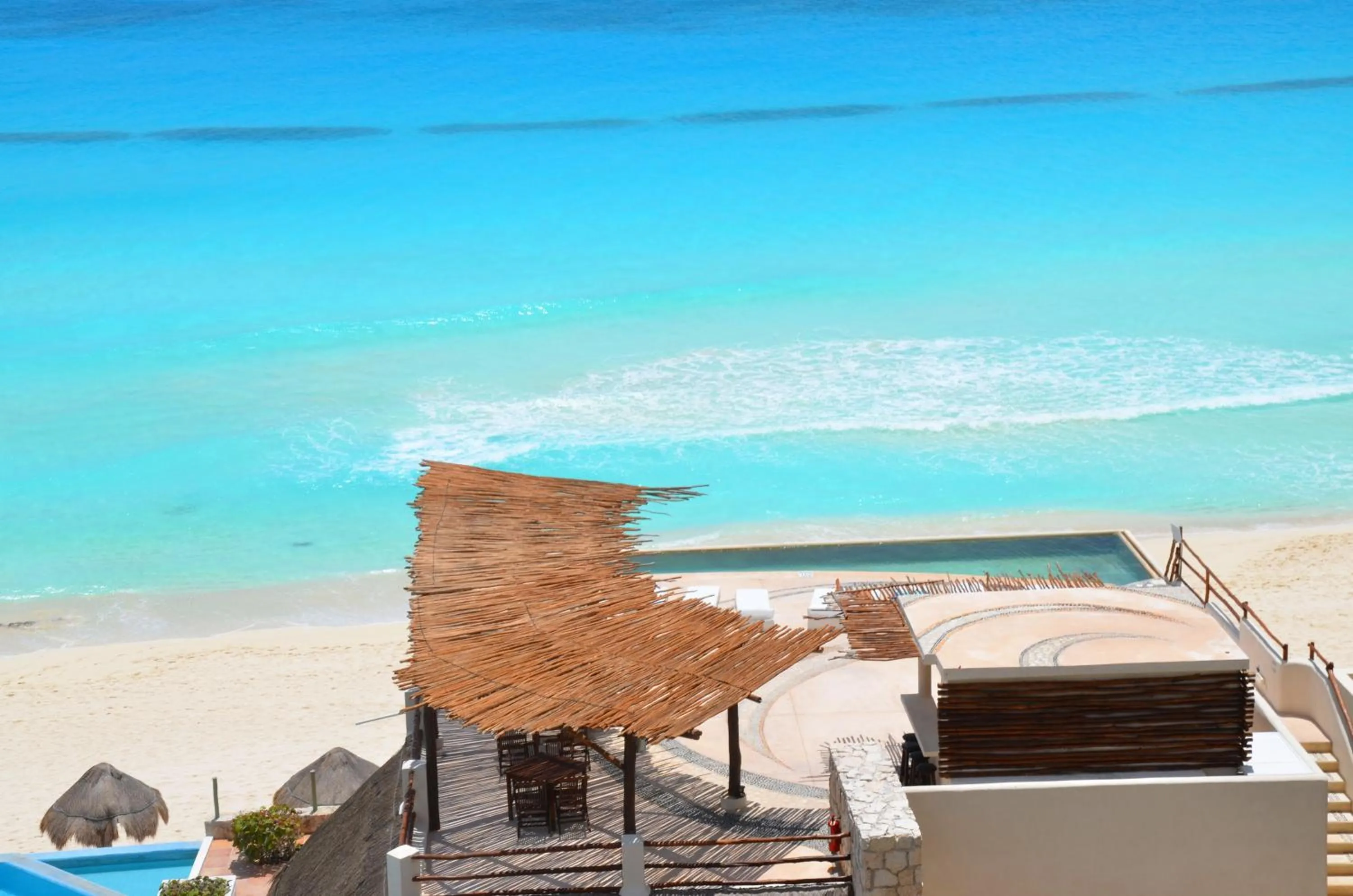 AR Cancun Plaza