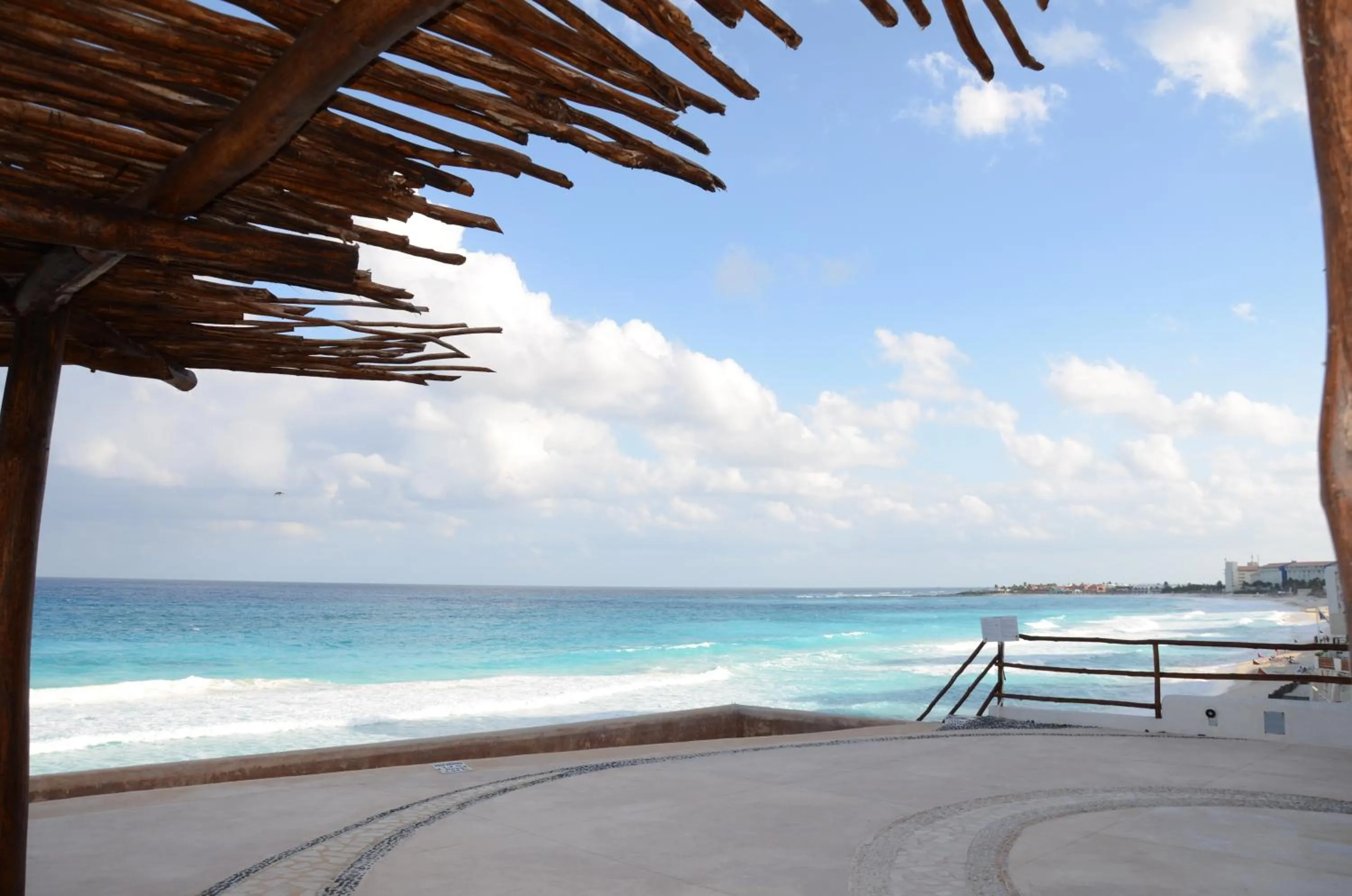 AR Cancun Plaza