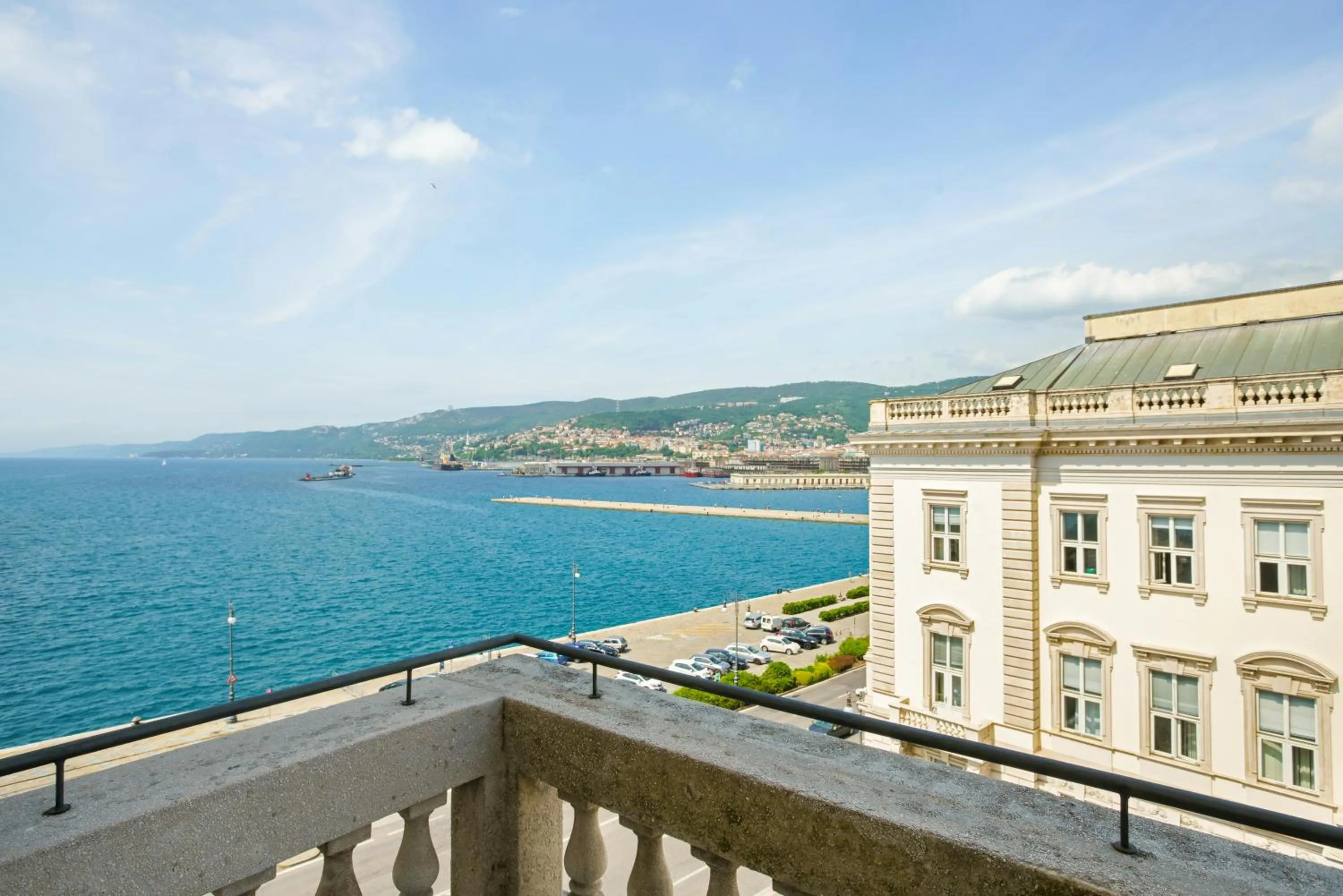 Meeting/conference room in Savoia Excelsior Palace Trieste - Starhotels Collezione