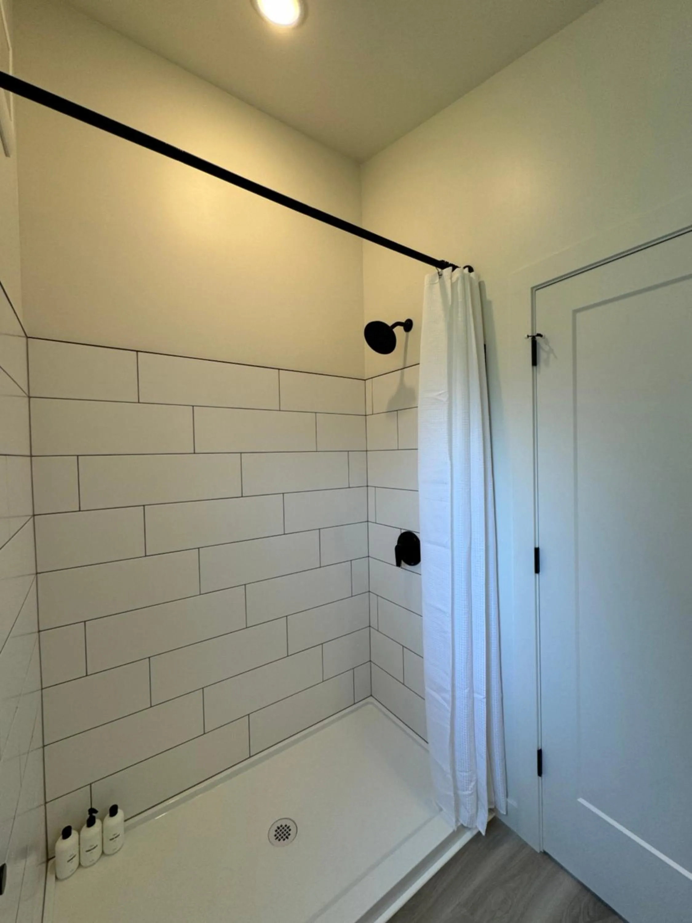 Shower in LOGE Westport