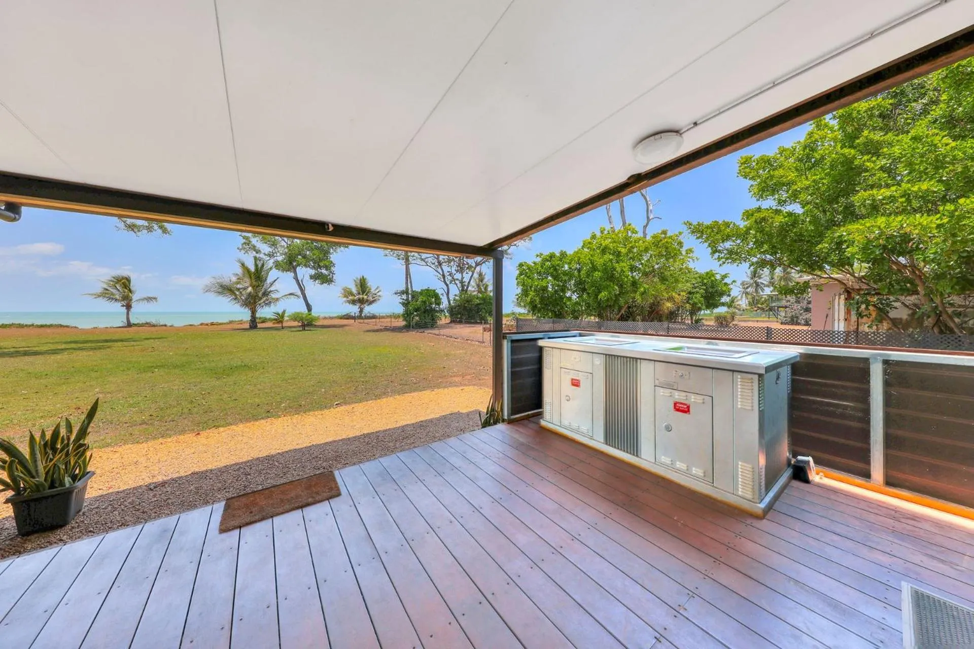 BBQ facilities in Skippers at Dundee