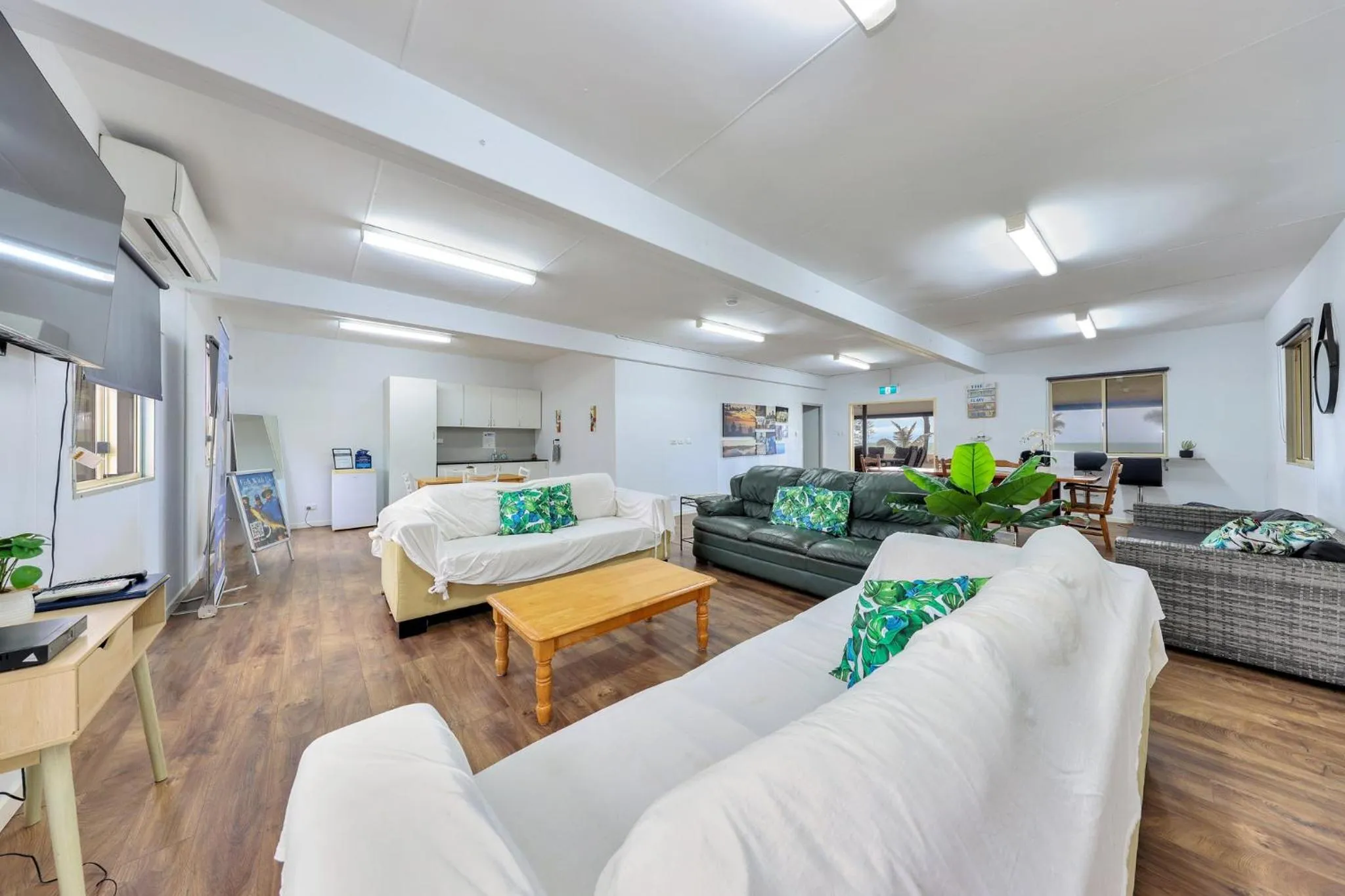 Communal lounge/ TV room in Skippers at Dundee