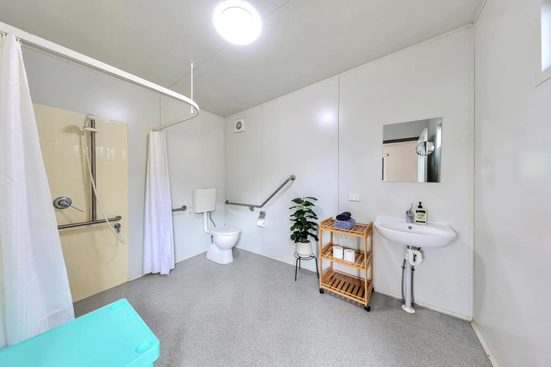 Bathroom in Skippers at Dundee