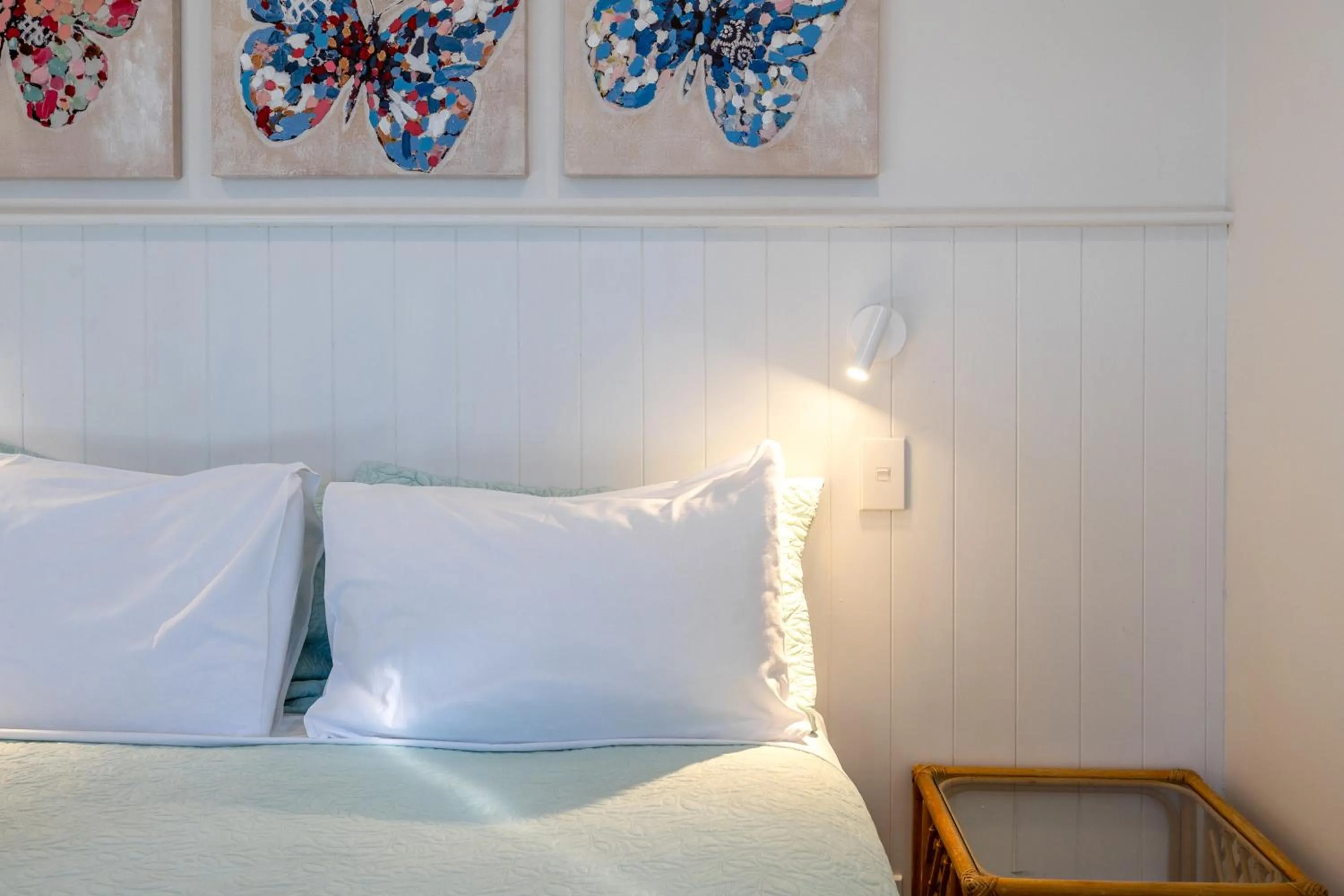Bed in Waiheke Island Motel