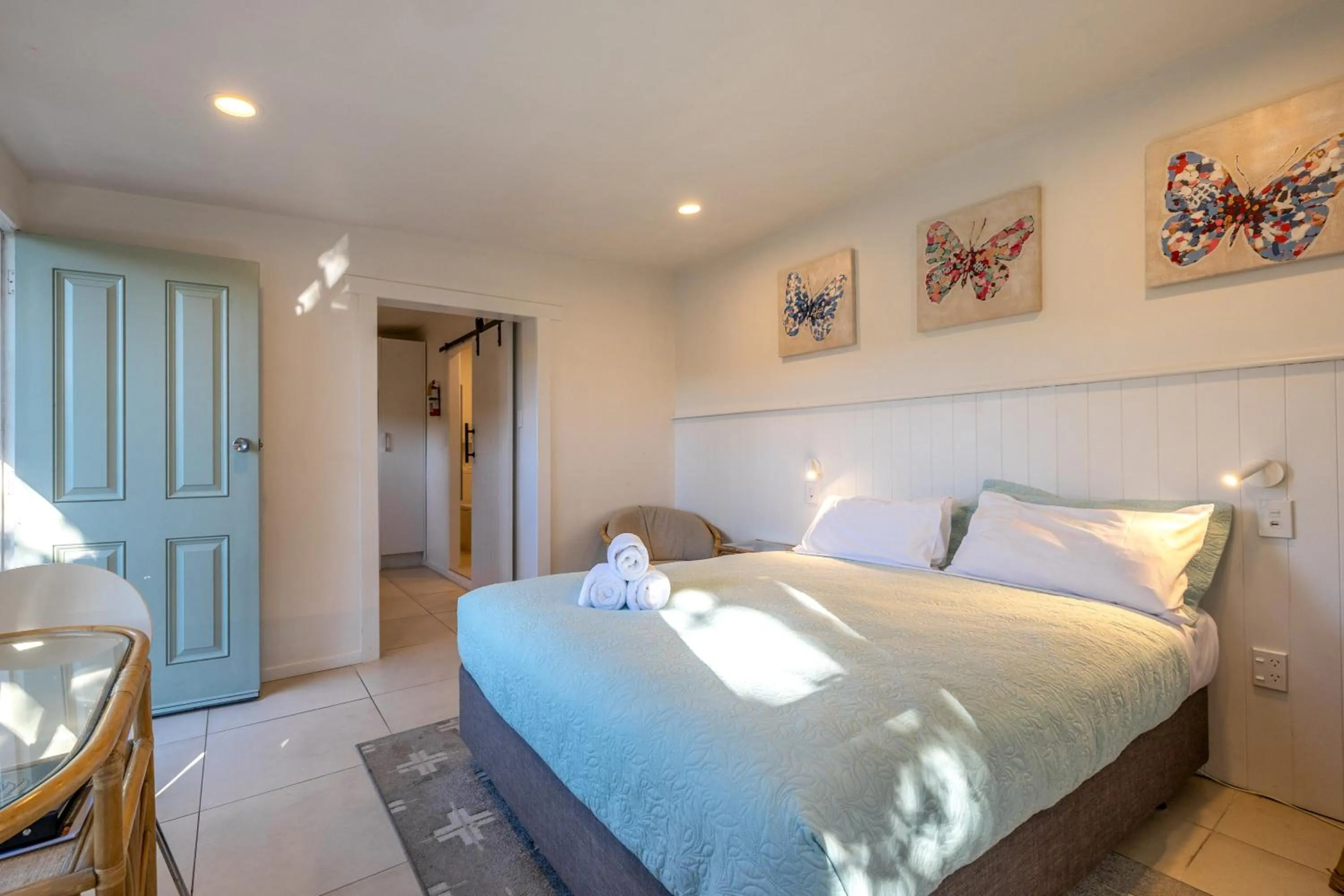 Bed in Waiheke Island Motel