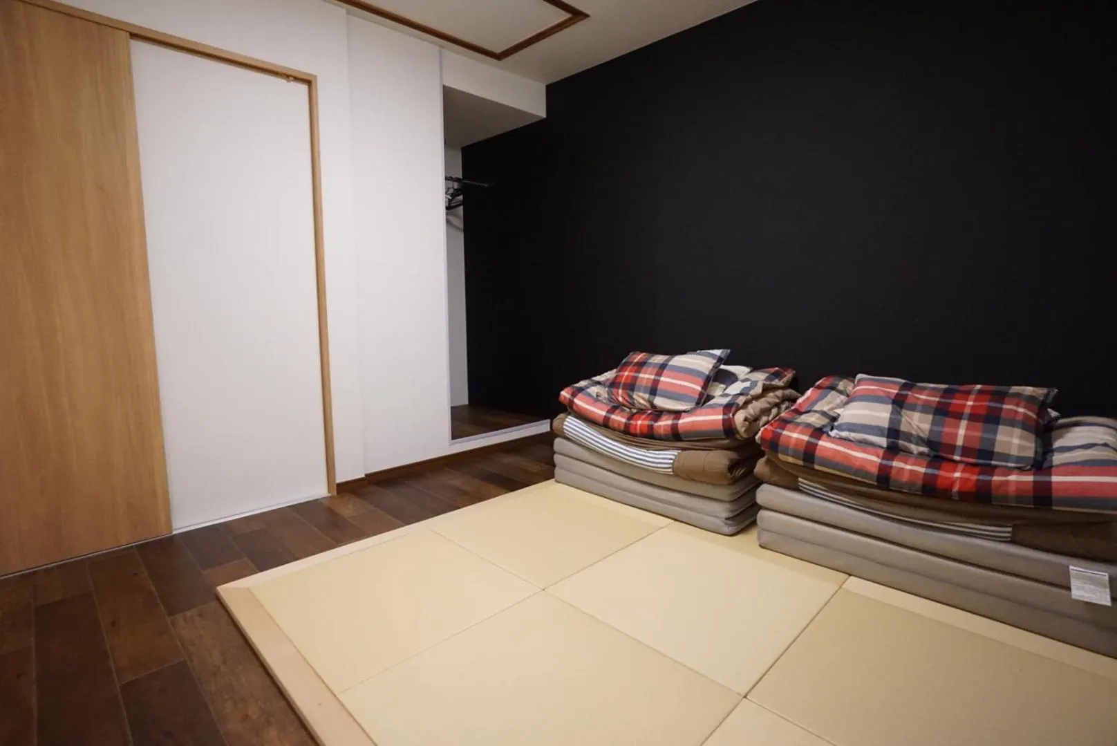 Photo of the whole room, Bed in Villa Kyoto Saiin