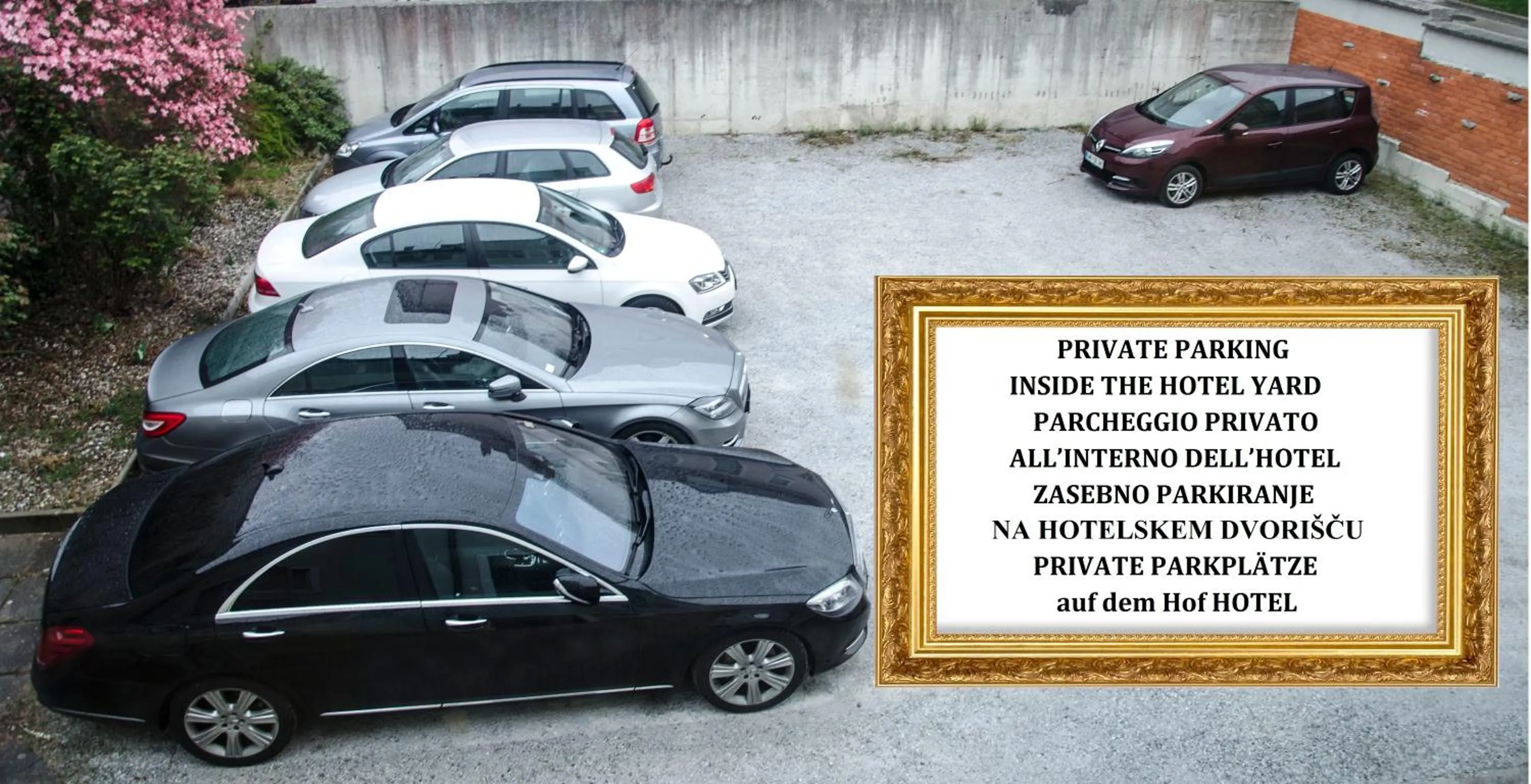 Parking in Trubarjev Art Boutique hotel