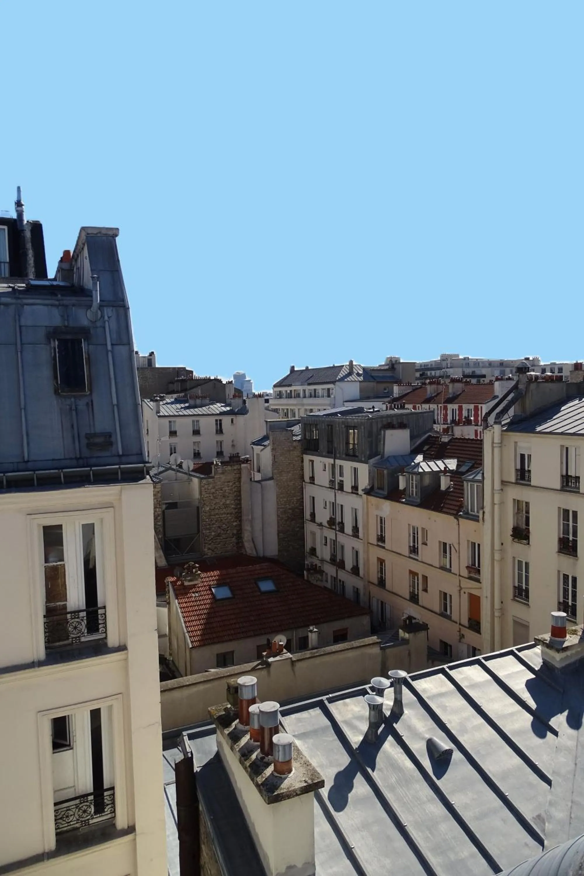 Property building in Hipotel Paris Voltaire Bastille