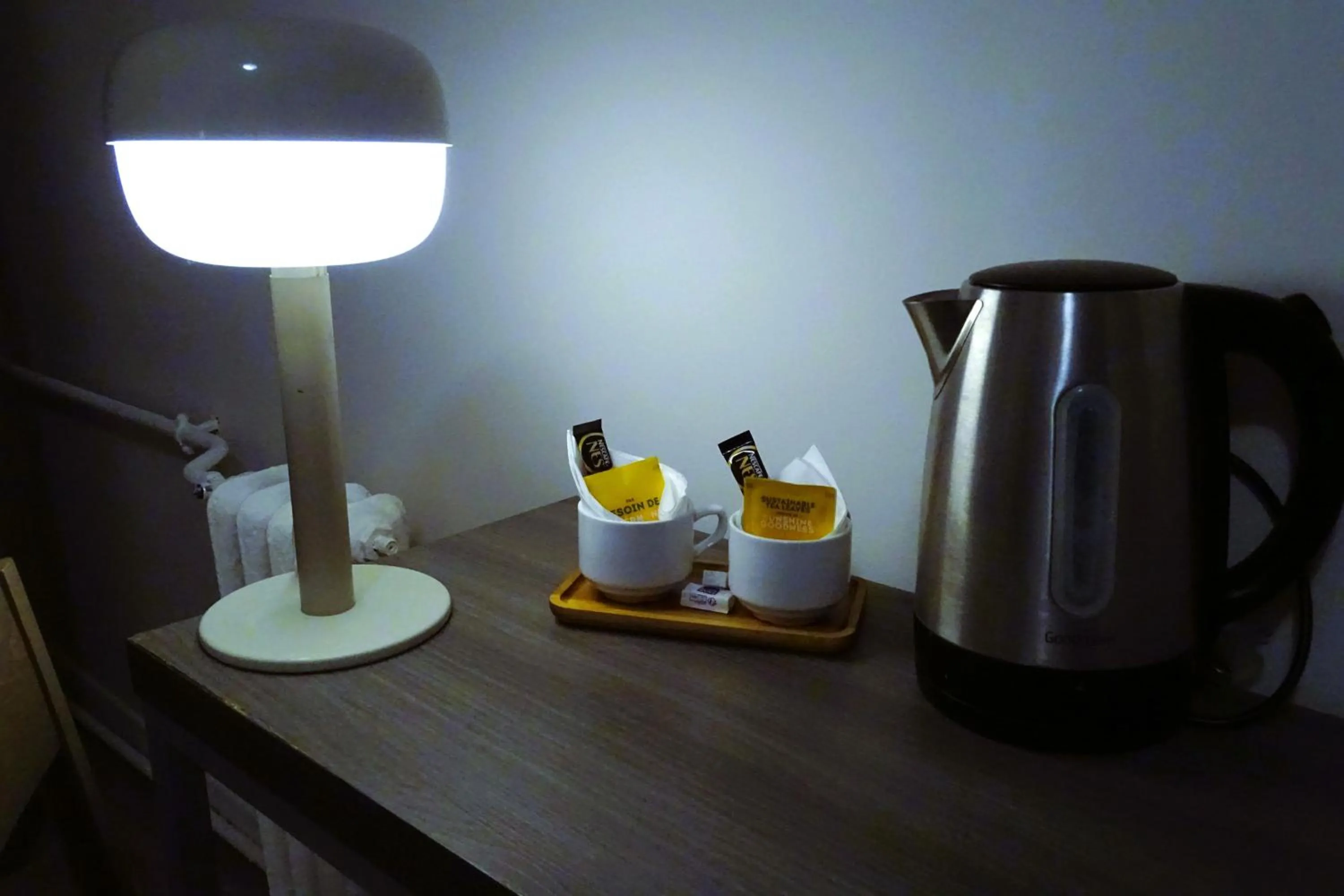 Coffee/tea facilities in Hipotel Paris Voltaire Bastille