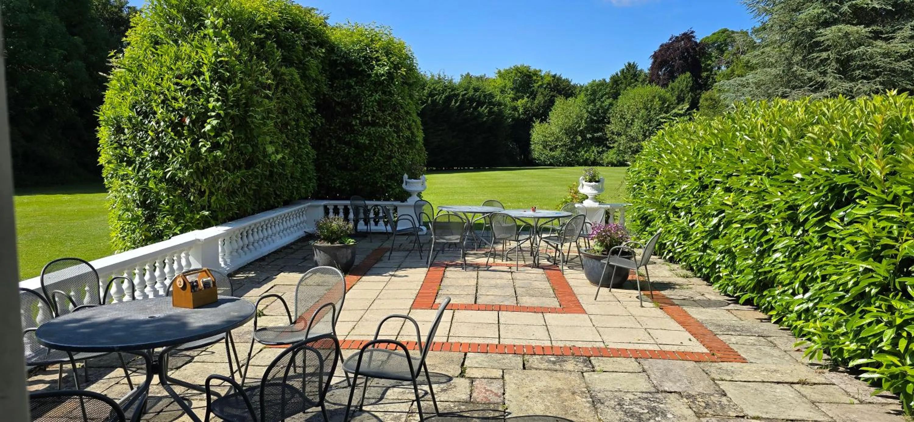 Garden in Manor Of Groves Hotel, Golf & Health Club