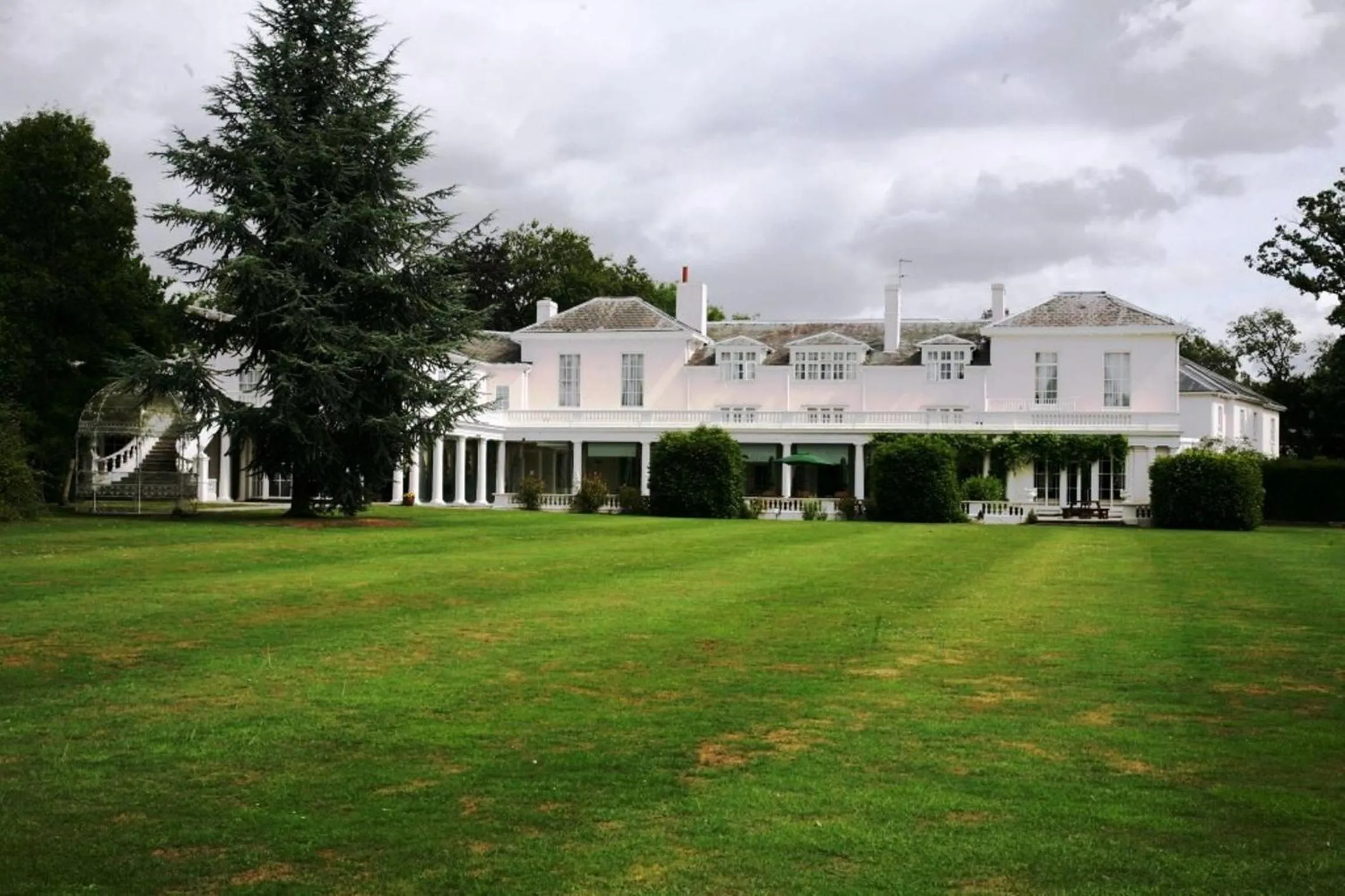 Property building in Manor Of Groves Hotel, Golf & Health Club