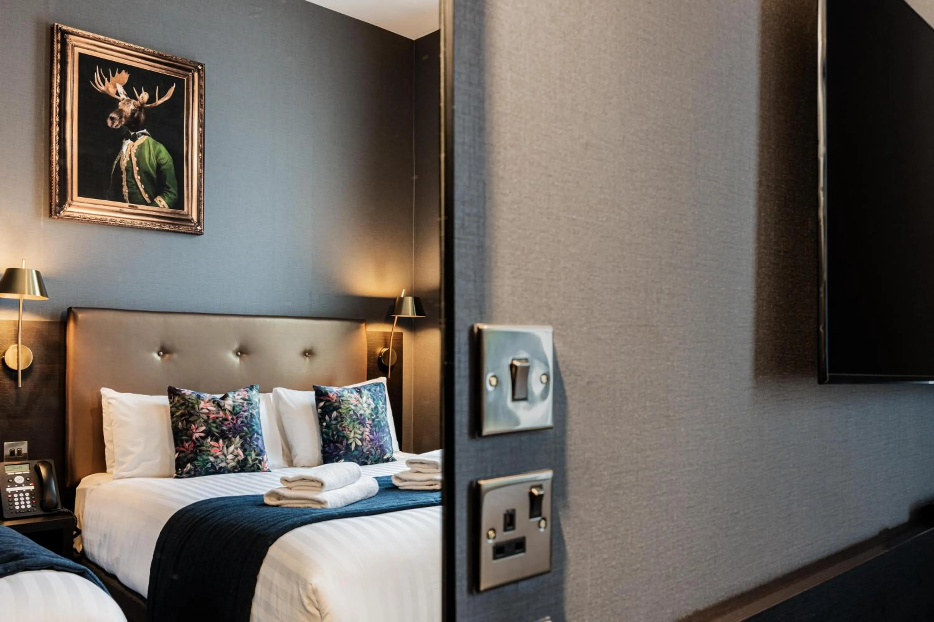 Bedroom, Bed in The House on Warwick