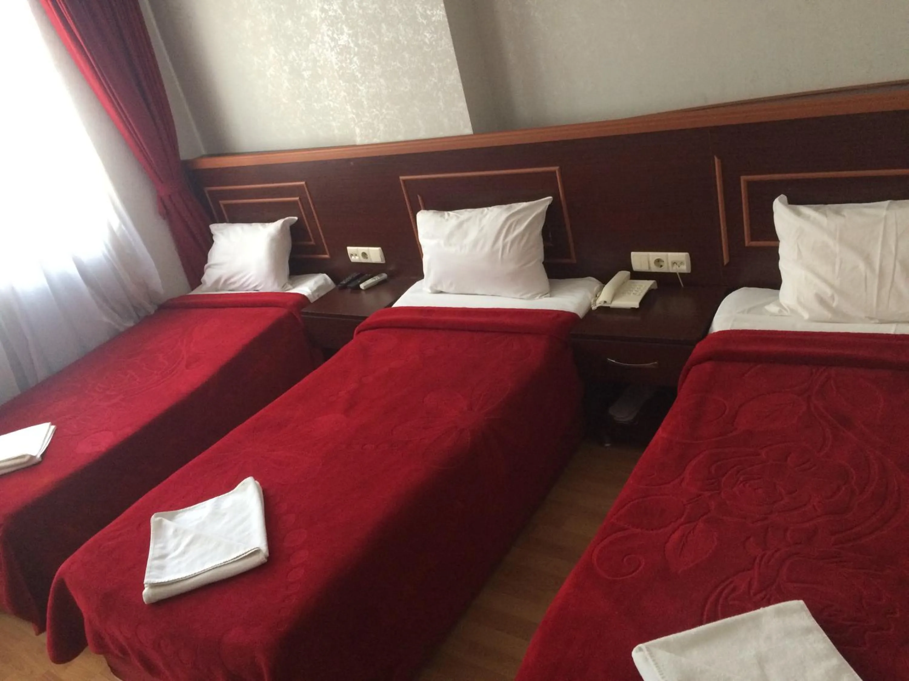 Bedroom, Bed in Red White Hotel