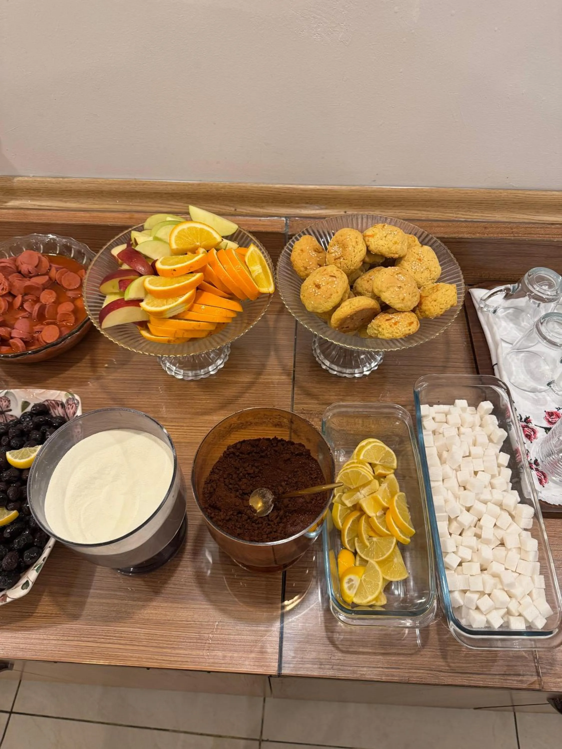 Breakfast in Red White Hotel