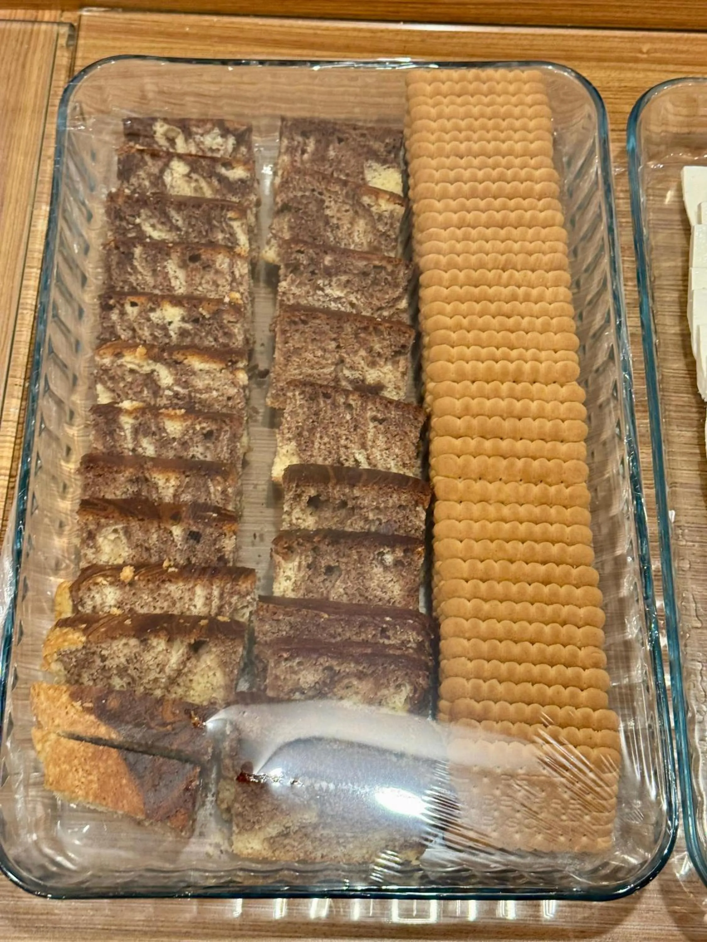 Food and drinks in Red White Hotel