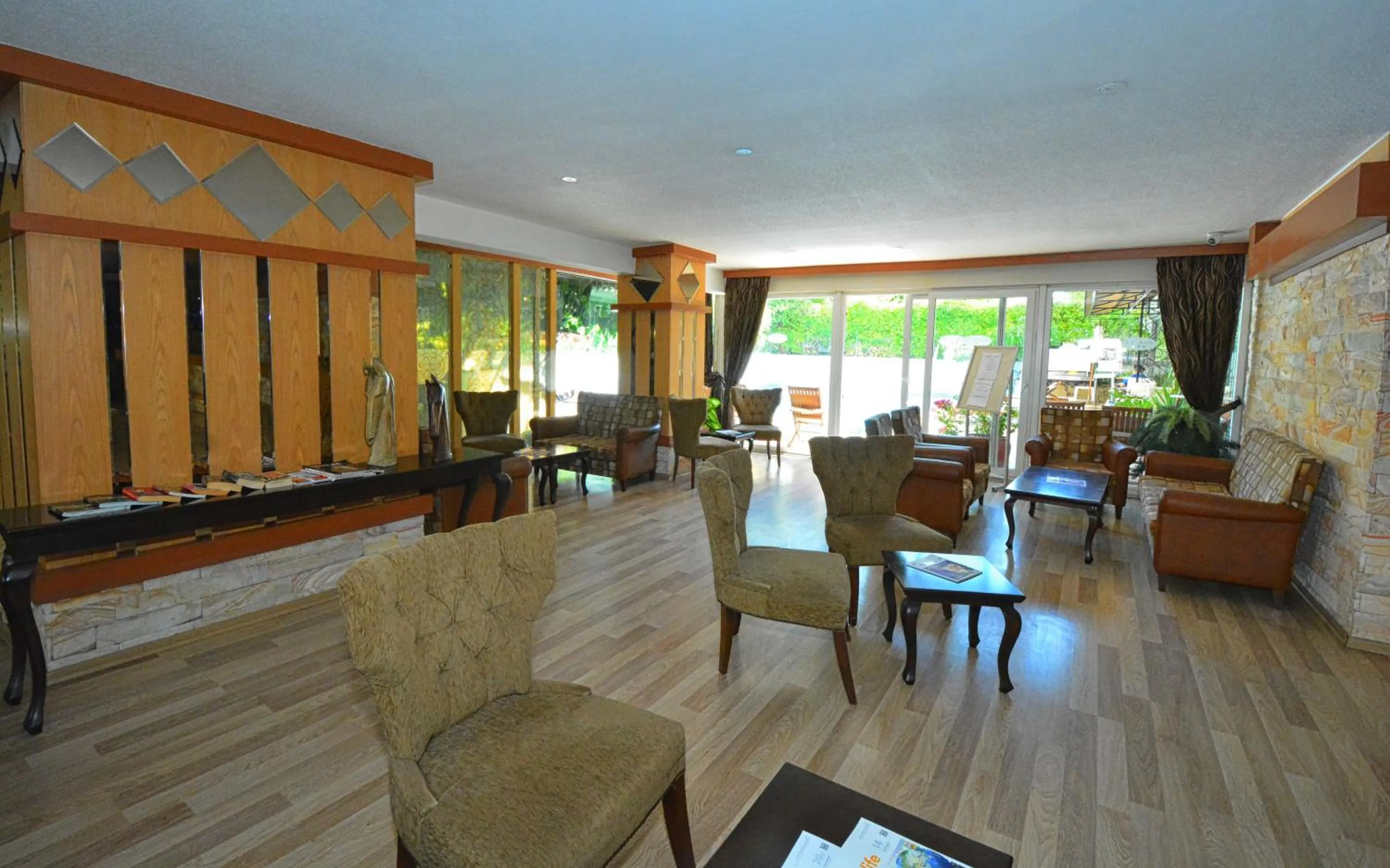 Lobby or reception in Bulvar Hotel