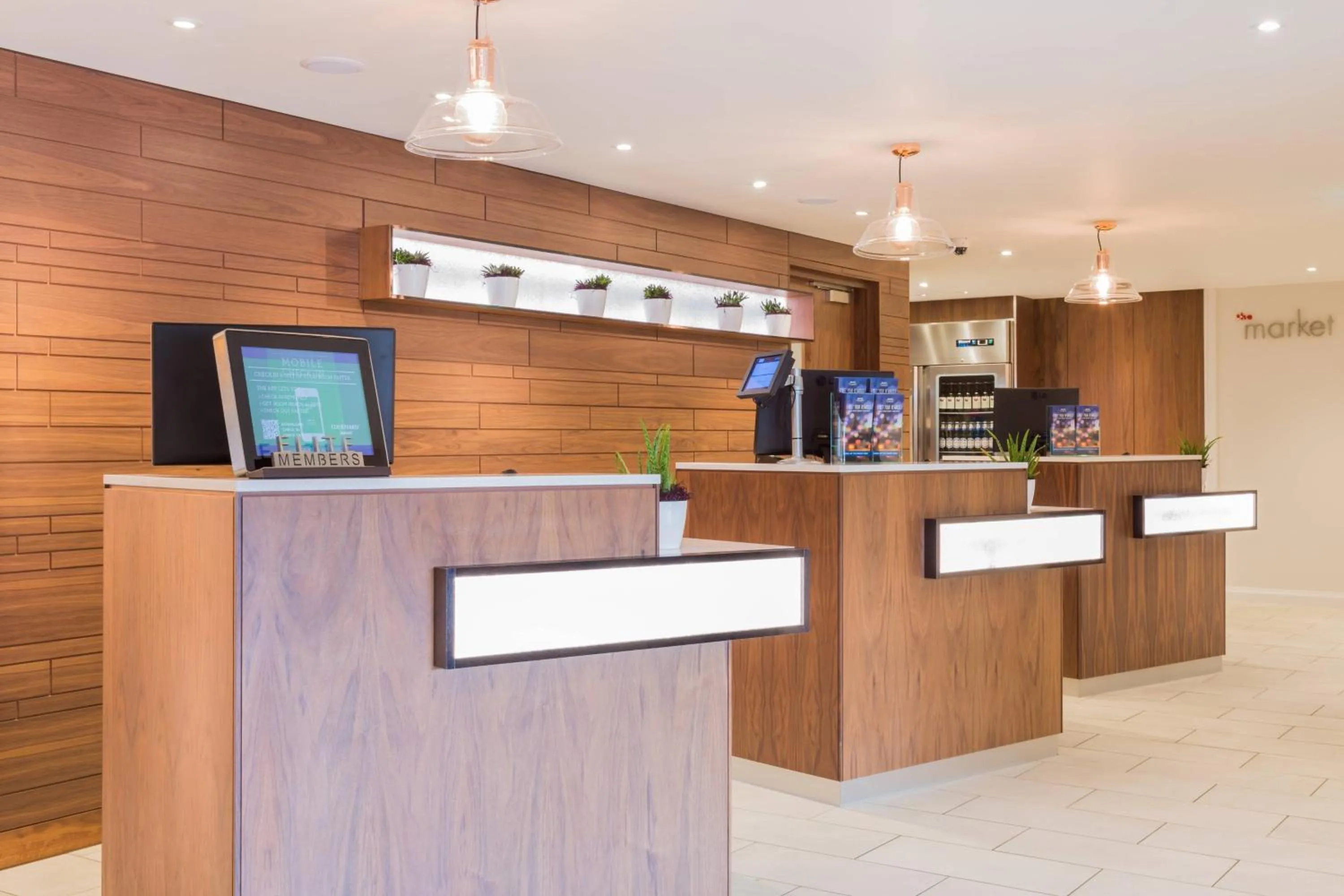 Lobby or reception in Courtyard by Marriott Glasgow Airport
