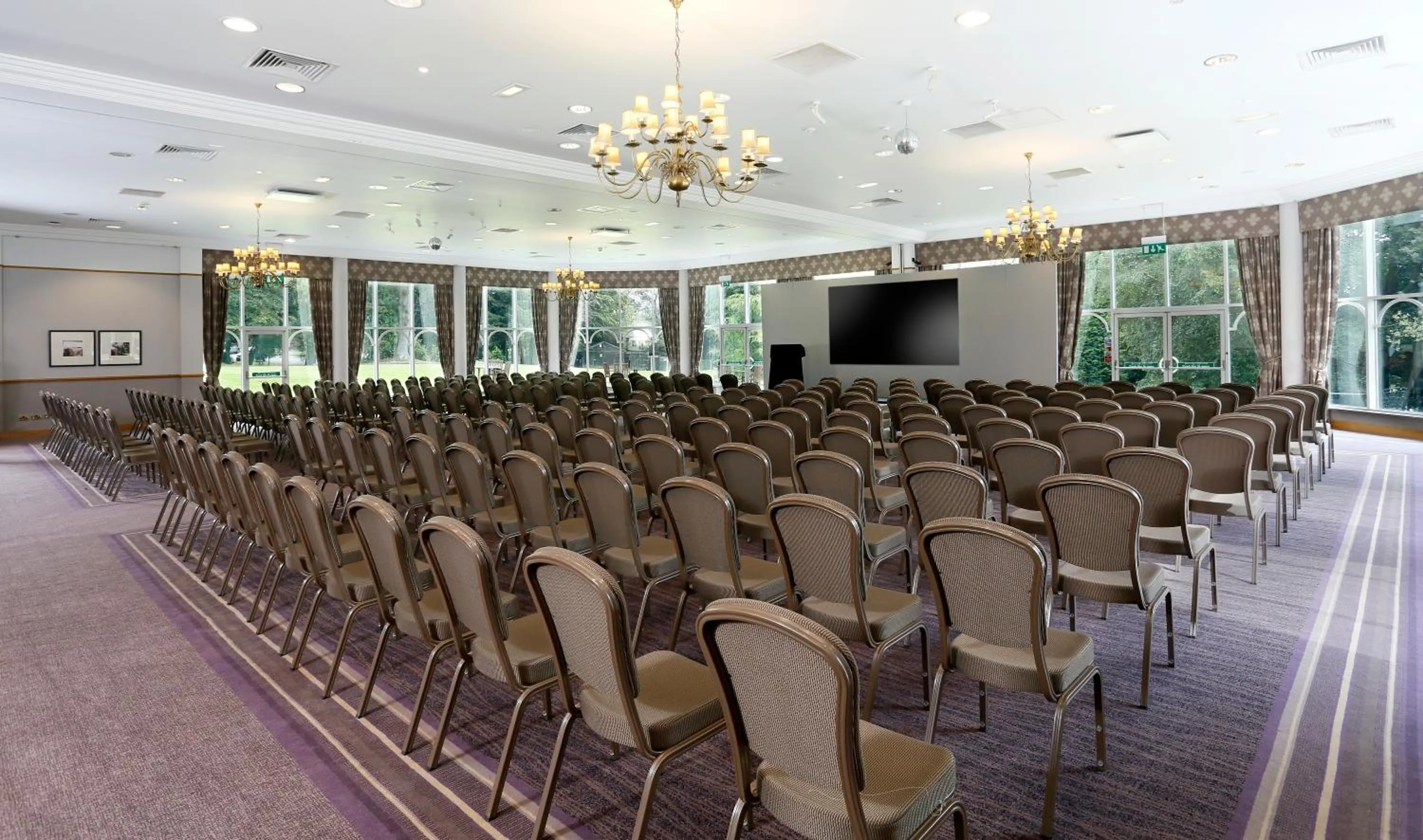 Meeting/conference room in Macdonald Kilhey Court Hotel