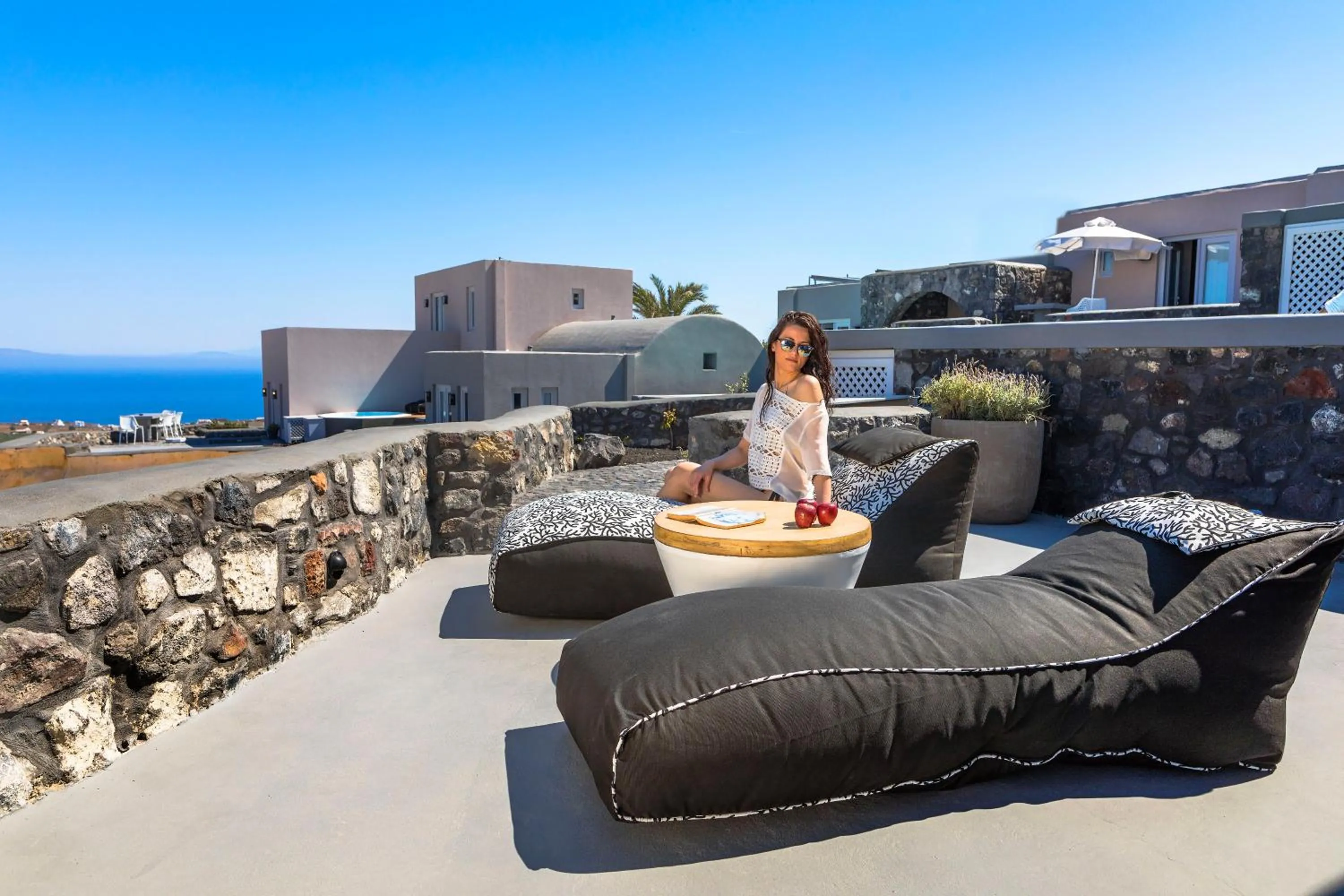 Patio in Elysian Santorini