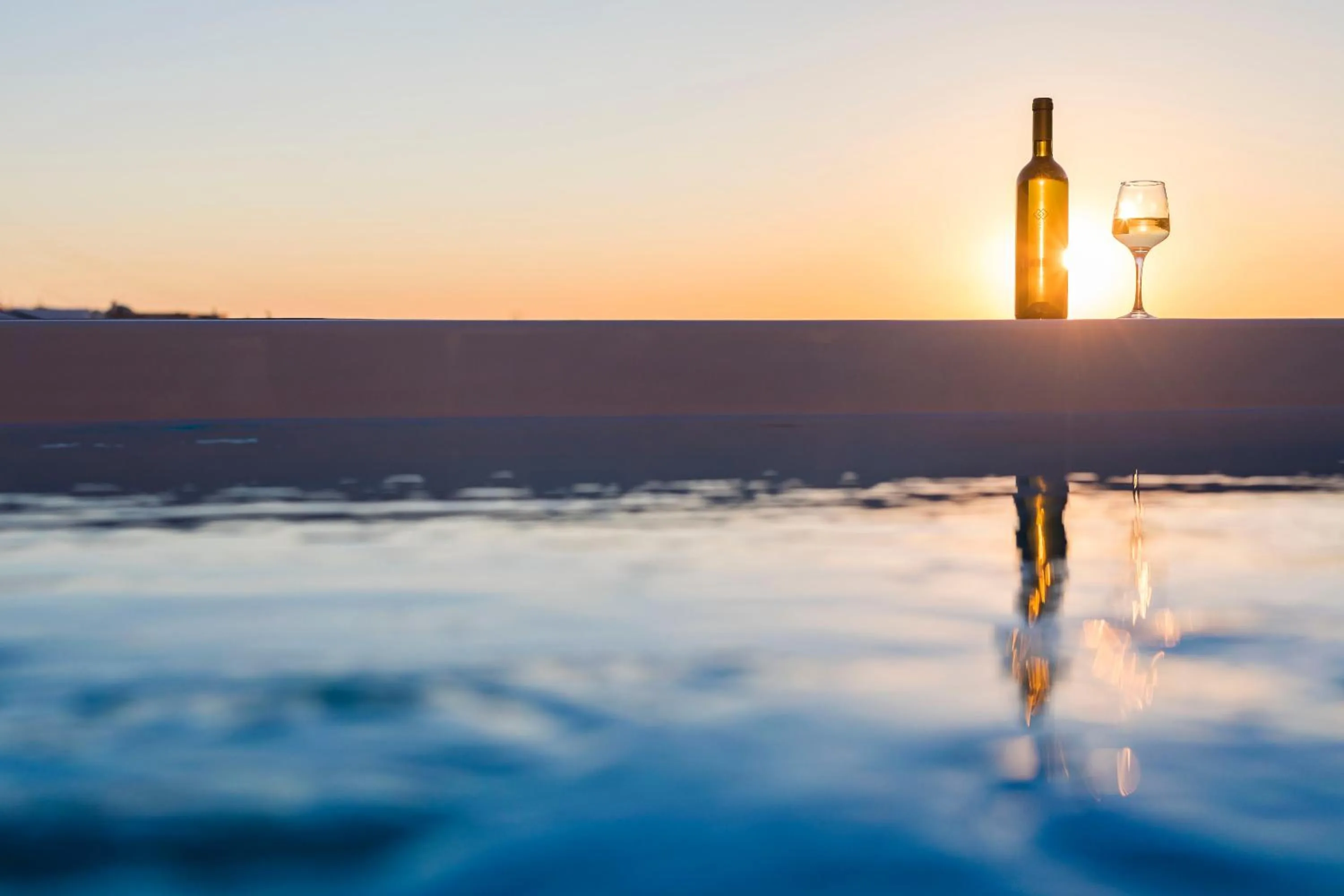 Swimming pool in Elysian Santorini