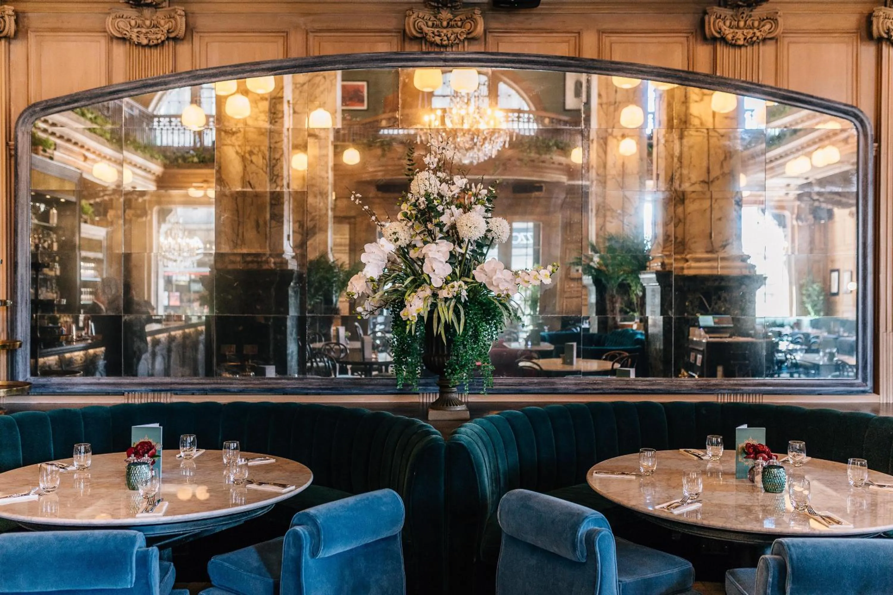 Restaurant/places to eat in The Scotsman Hotel