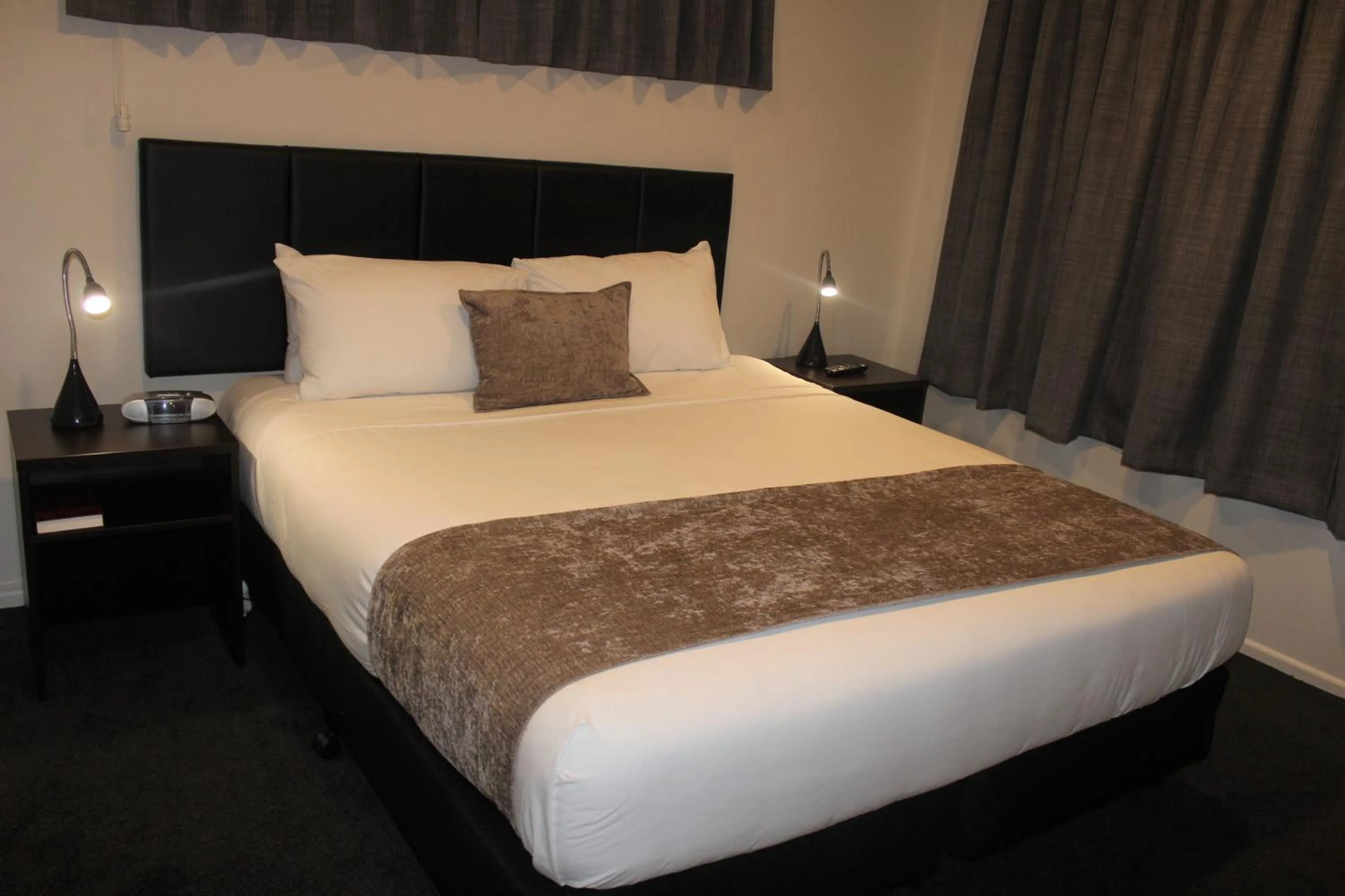 Other, Bed in Riverlea Motel