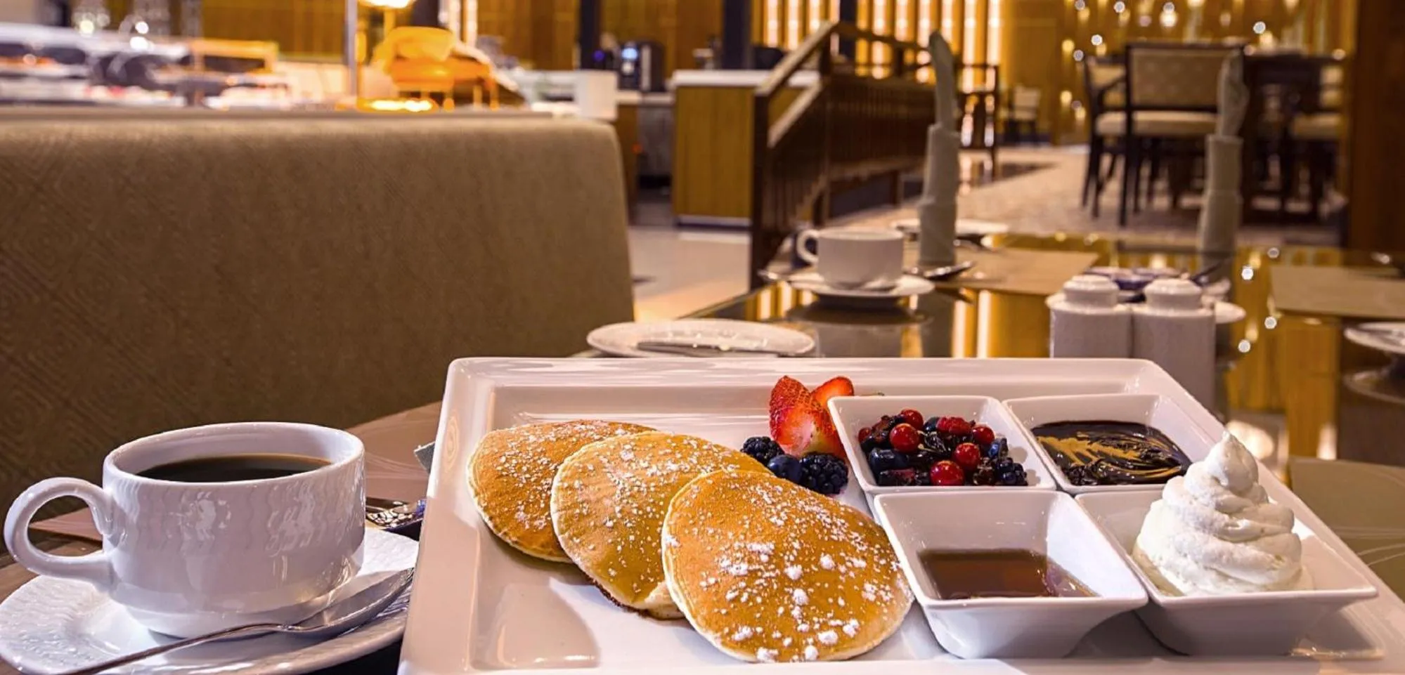 Food and drinks in Ayla Grand Hotel