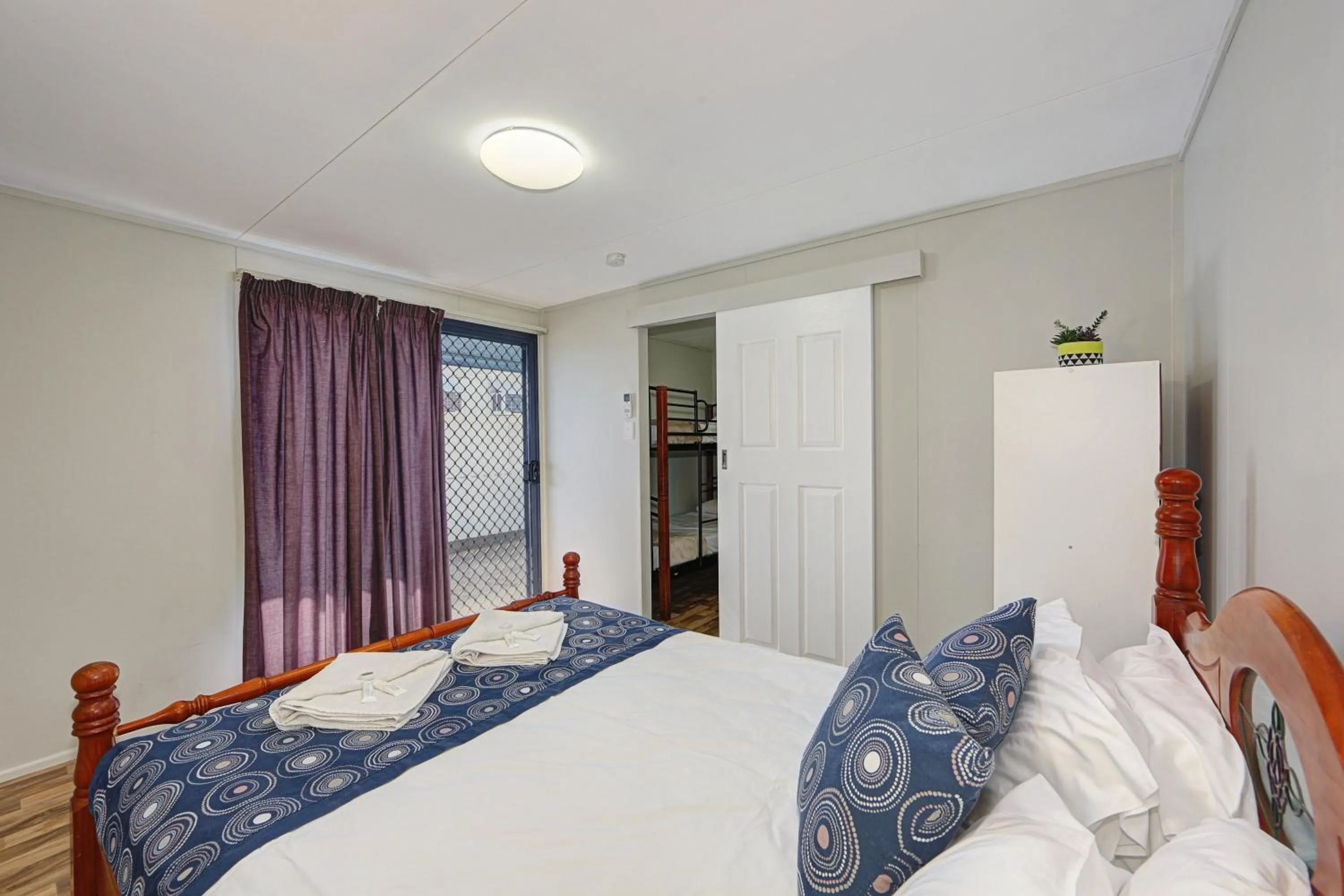 Bed in Alva Beach Tourist Park