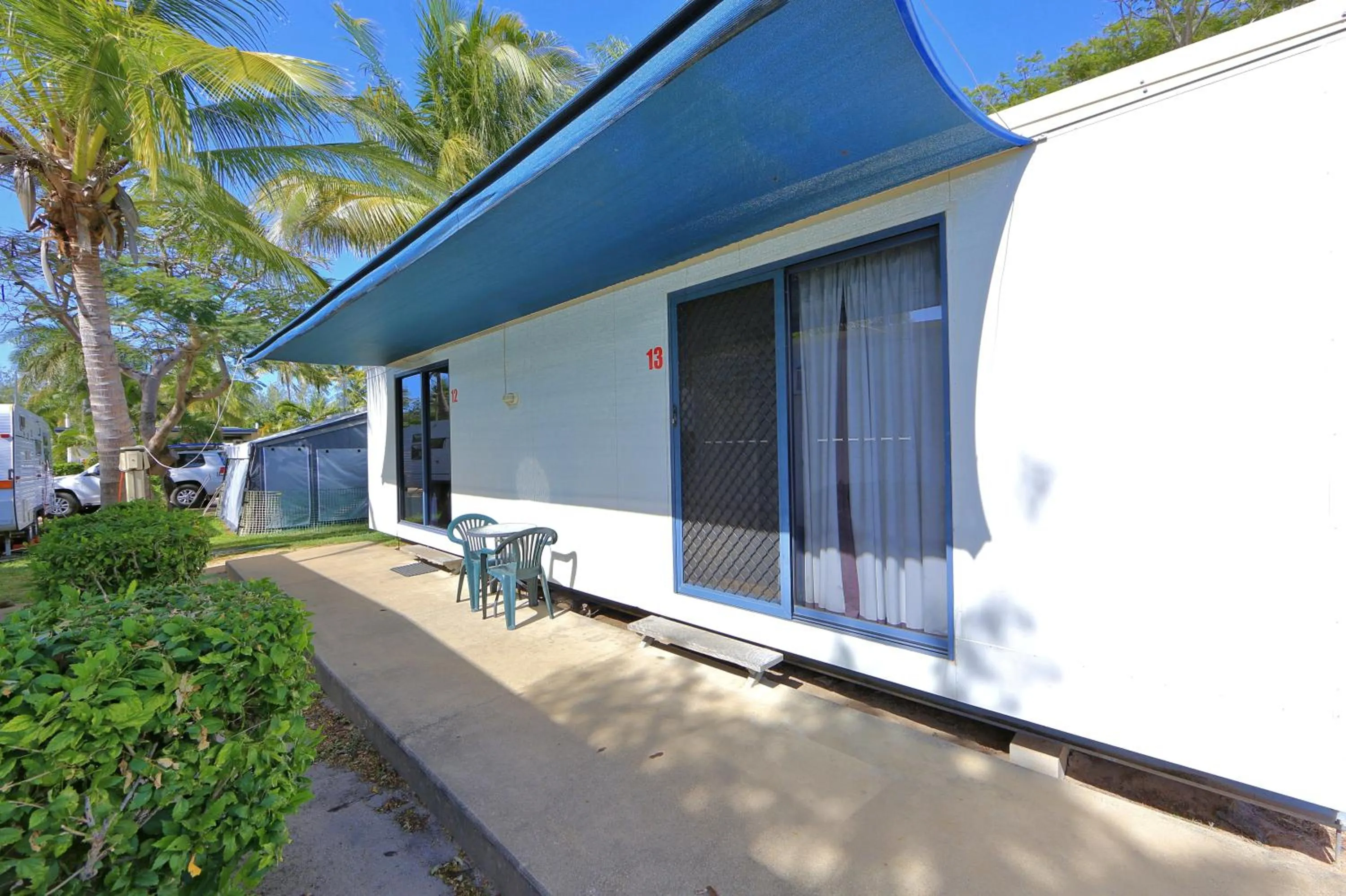 Photo of the whole room in Alva Beach Tourist Park