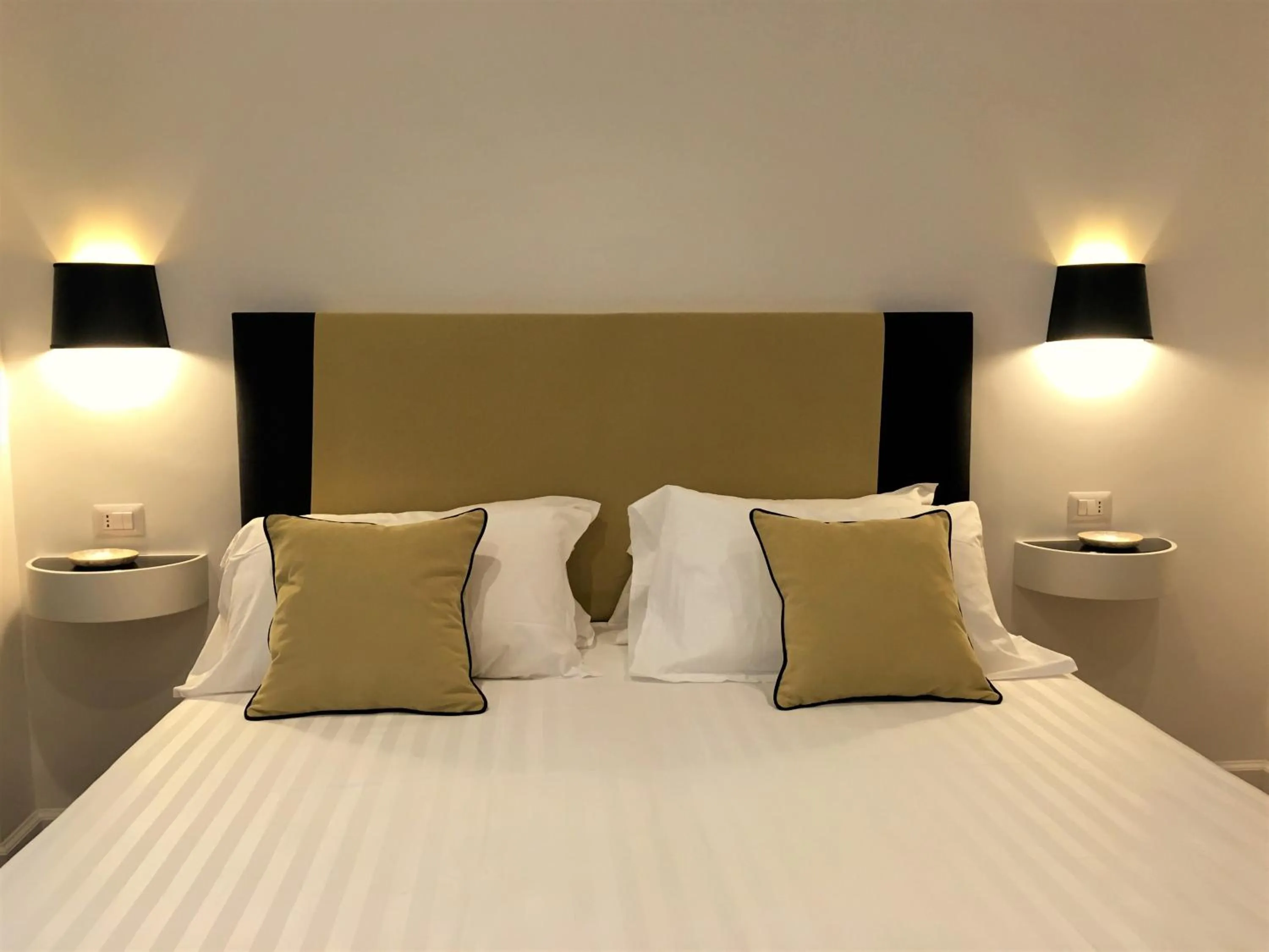 Bedroom, Bed in 900 Piazza del Popolo