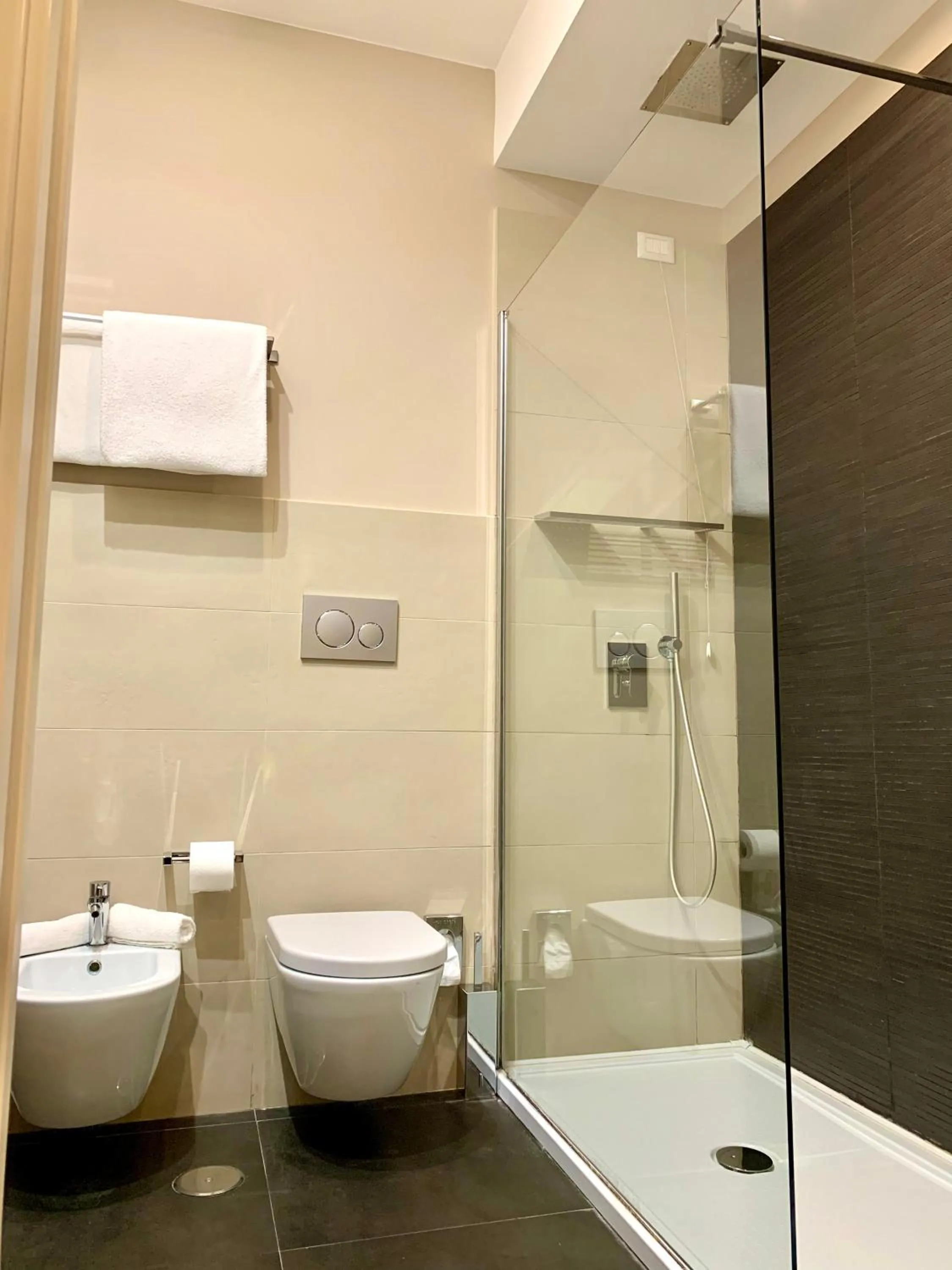 Bathroom in 900 Piazza del Popolo