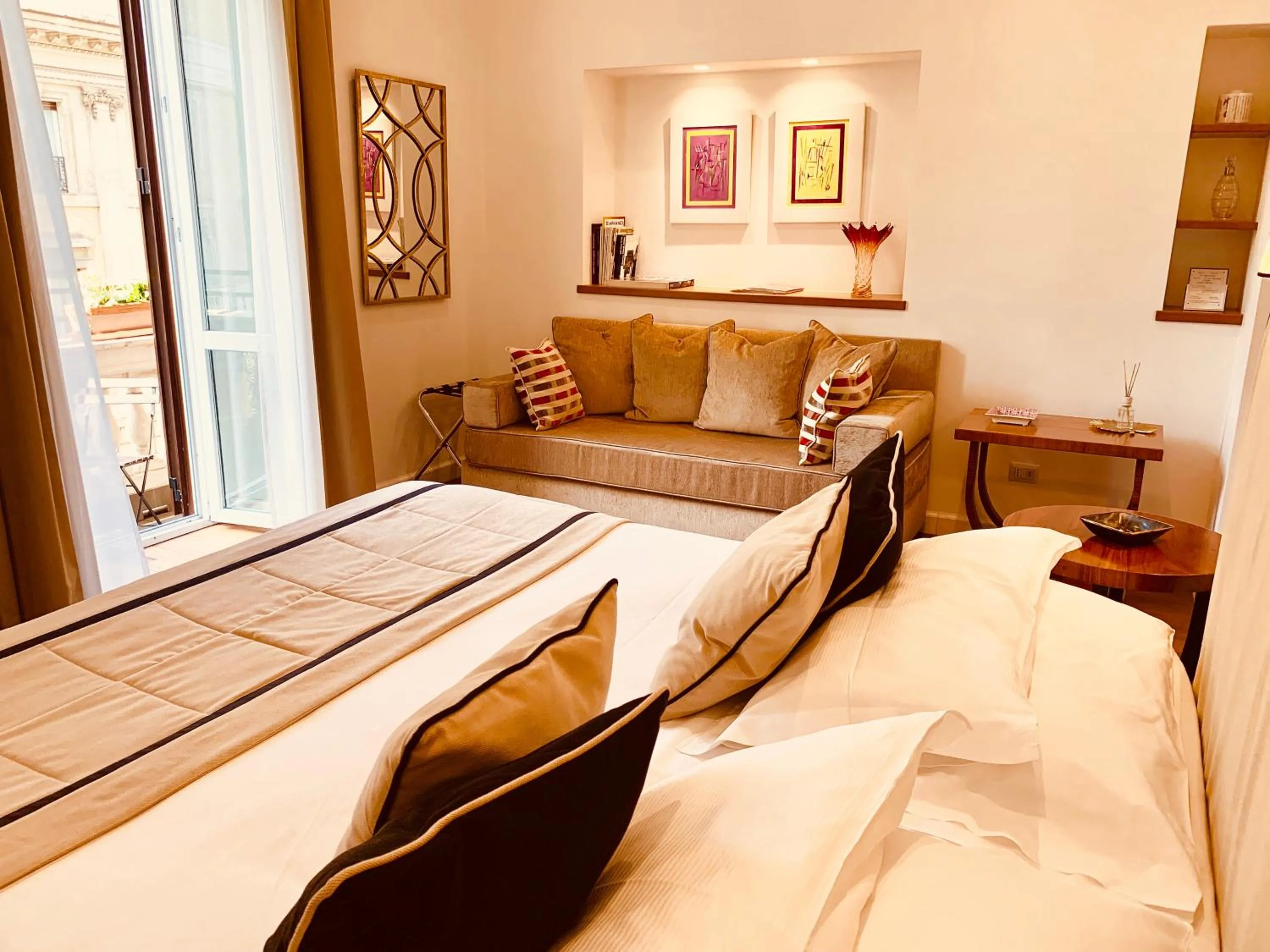 Bedroom, Bed in 900 Piazza del Popolo