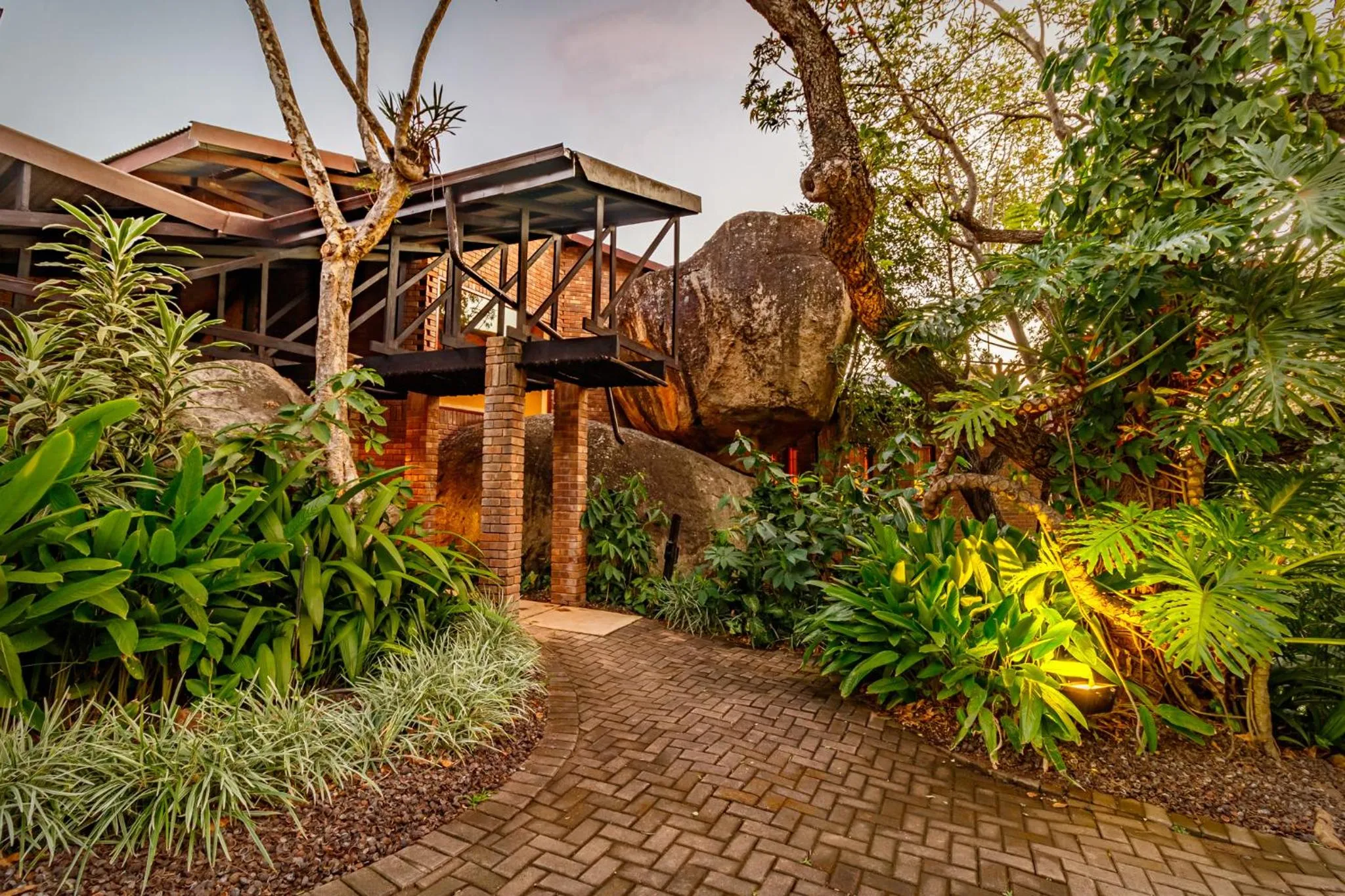 Property building in Ulwazi Rock Lodge