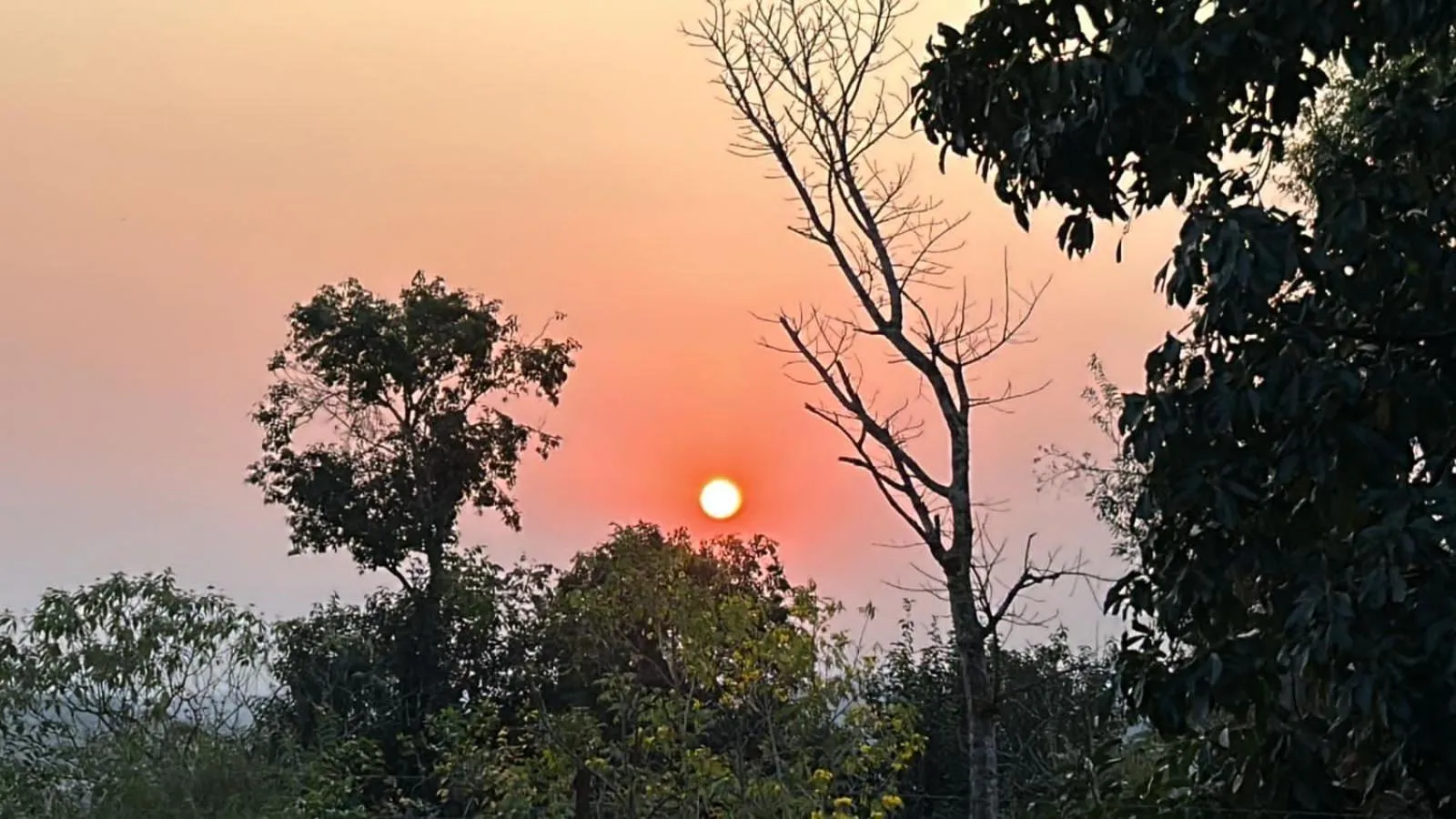 Lake view in Ulwazi Rock Lodge