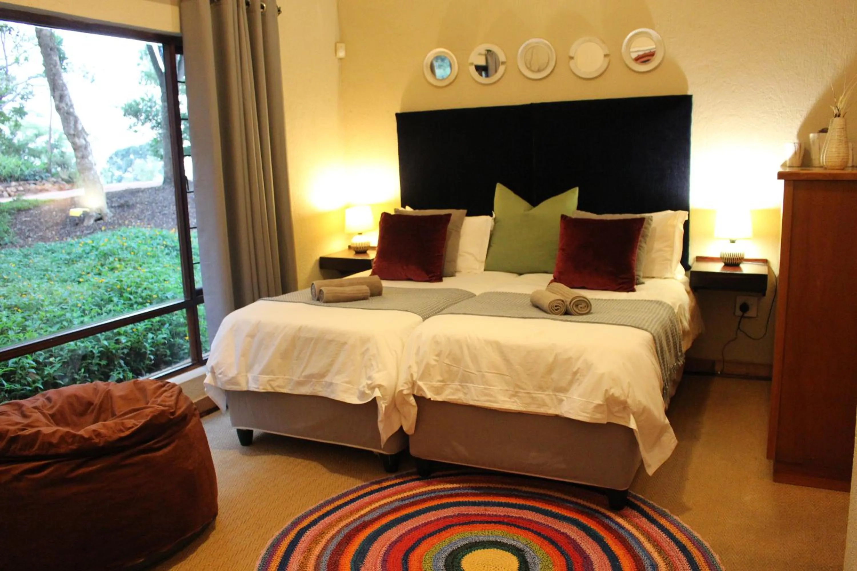 Bedroom, Bed in Ulwazi Rock Lodge