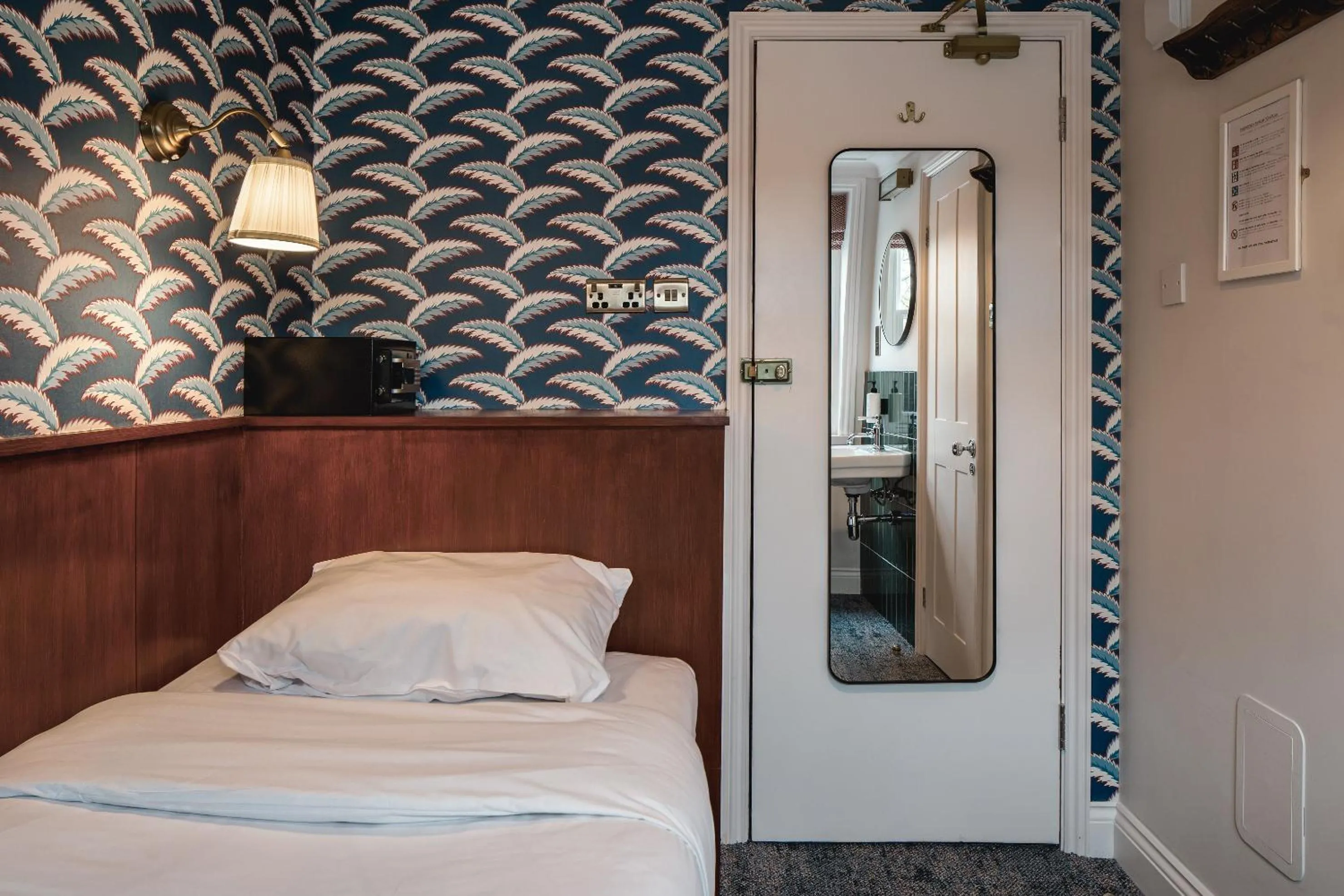 Bed in St. David's Hotels Paddington