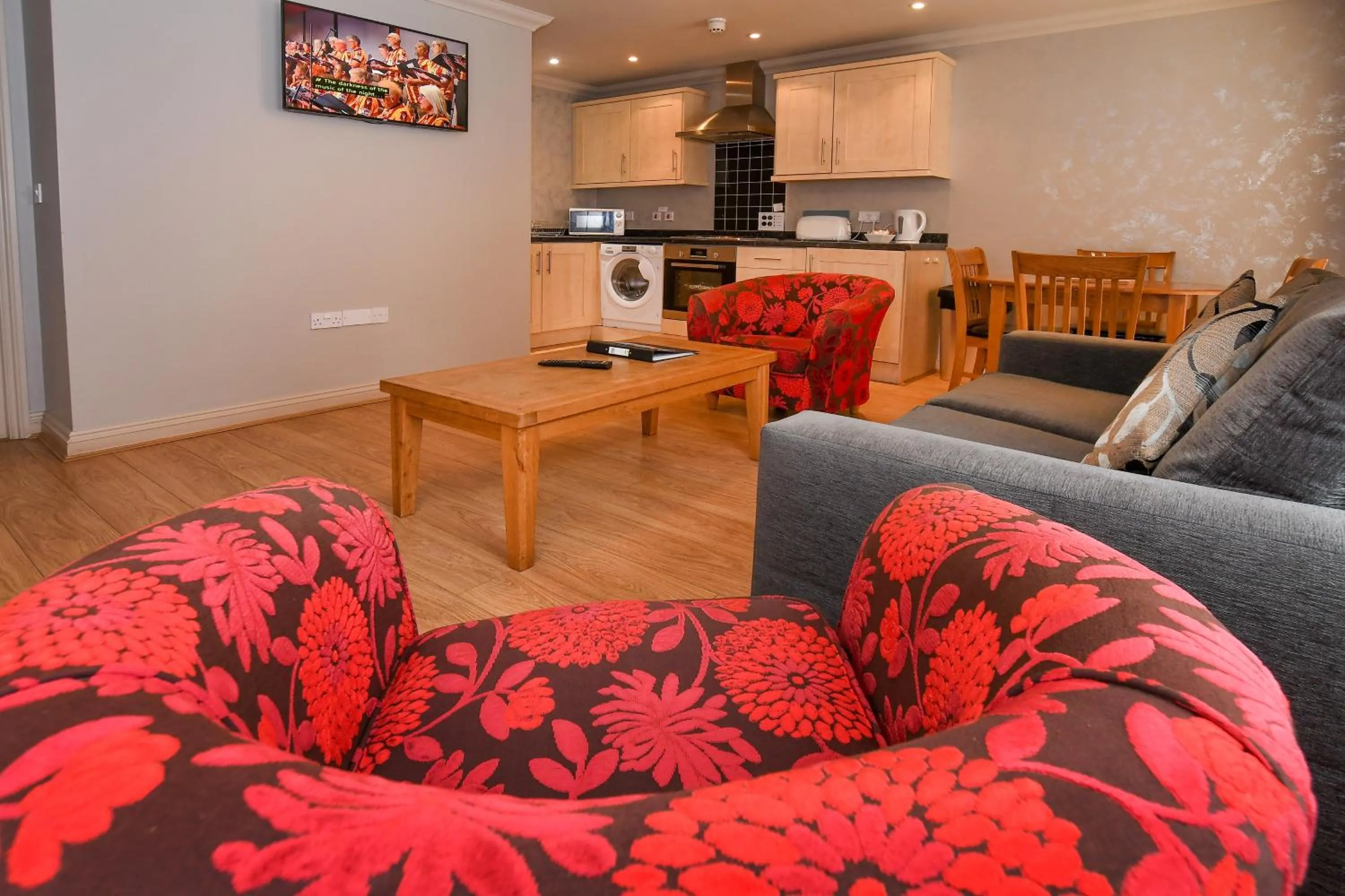 Kitchen or kitchenette in The Queens Hotel & Victoria Cloisters Apartments