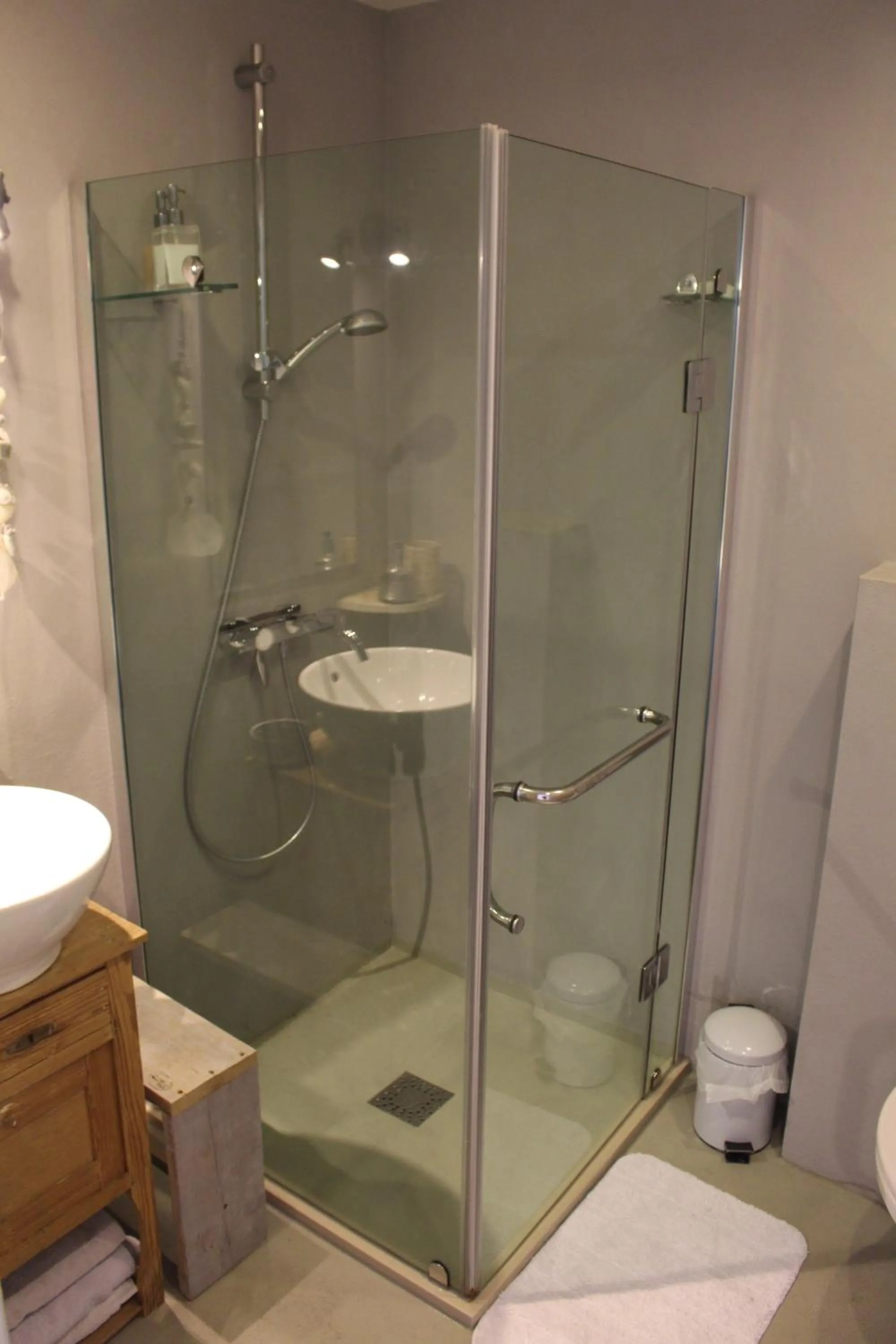 Shower in Het Huisje Breda