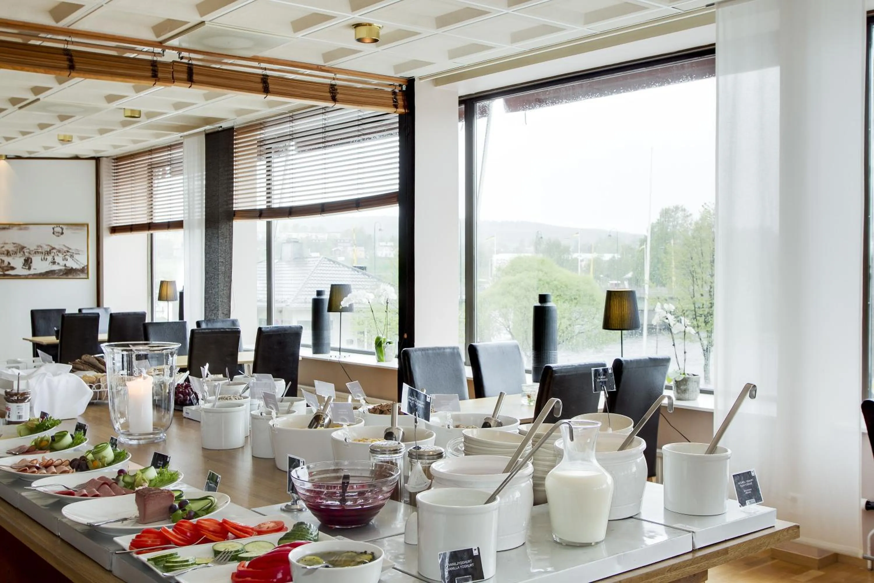 Restaurant/places to eat in First Hotel Stadt